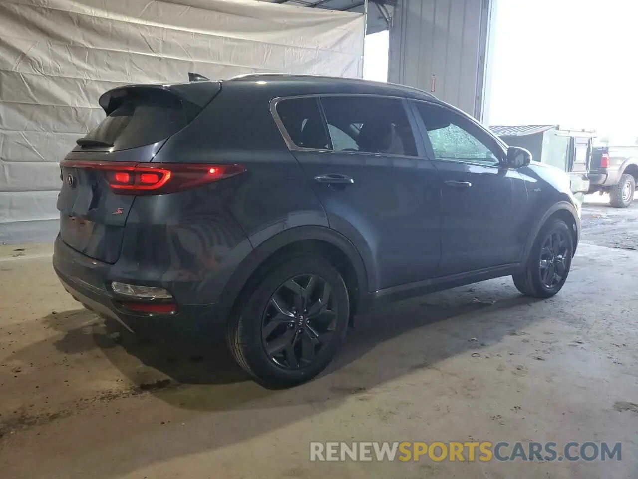 3 Photograph of a damaged car KNDP6CAC6L7835801 KIA SPORTAGE 2020