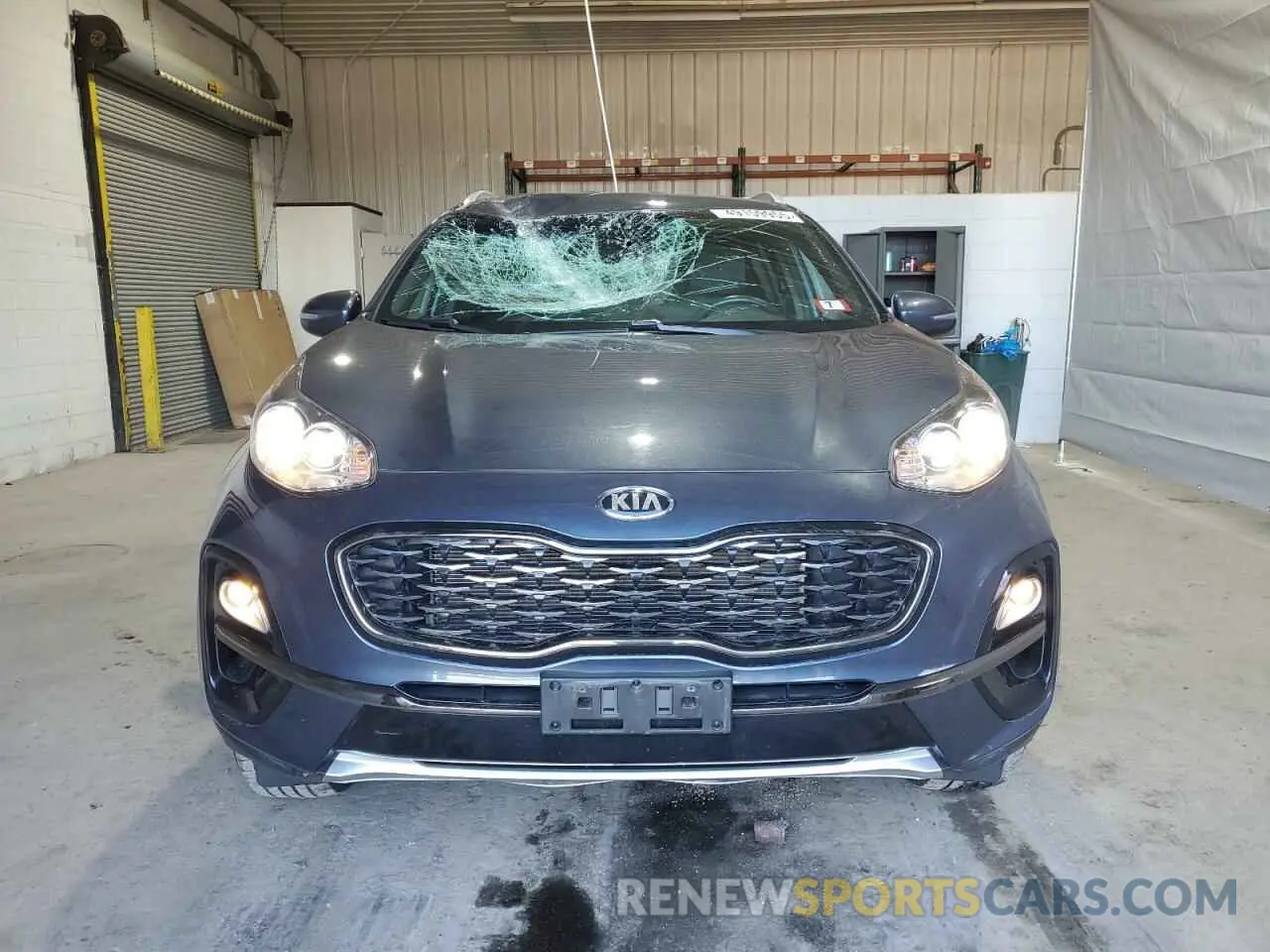 5 Photograph of a damaged car KNDP6CAC6L7835801 KIA SPORTAGE 2020