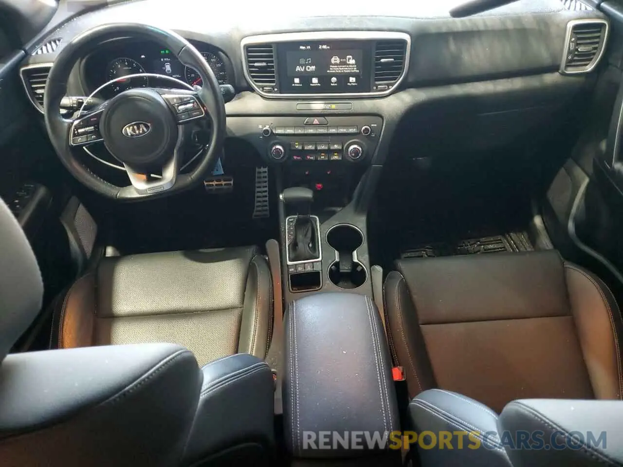 8 Photograph of a damaged car KNDP6CAC6L7835801 KIA SPORTAGE 2020