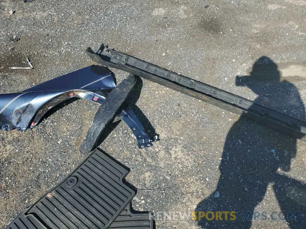 13 Photograph of a damaged car KNDP6CAC7L7652276 KIA SPORTAGE 2020