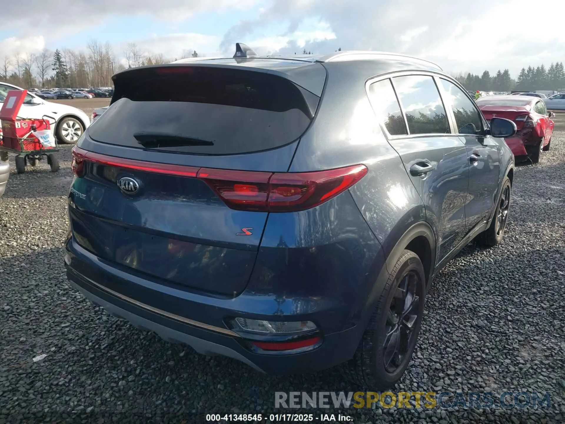 4 Photograph of a damaged car KNDP6CAC7L7713996 KIA SPORTAGE 2020