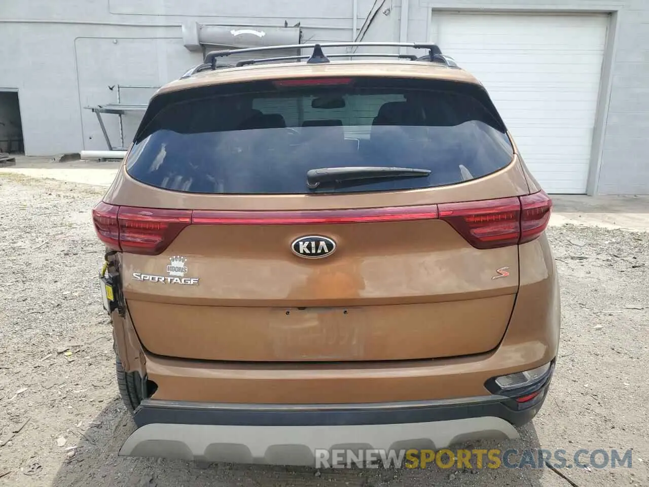 6 Photograph of a damaged car KNDP6CAC8L7679311 KIA SPORTAGE 2020