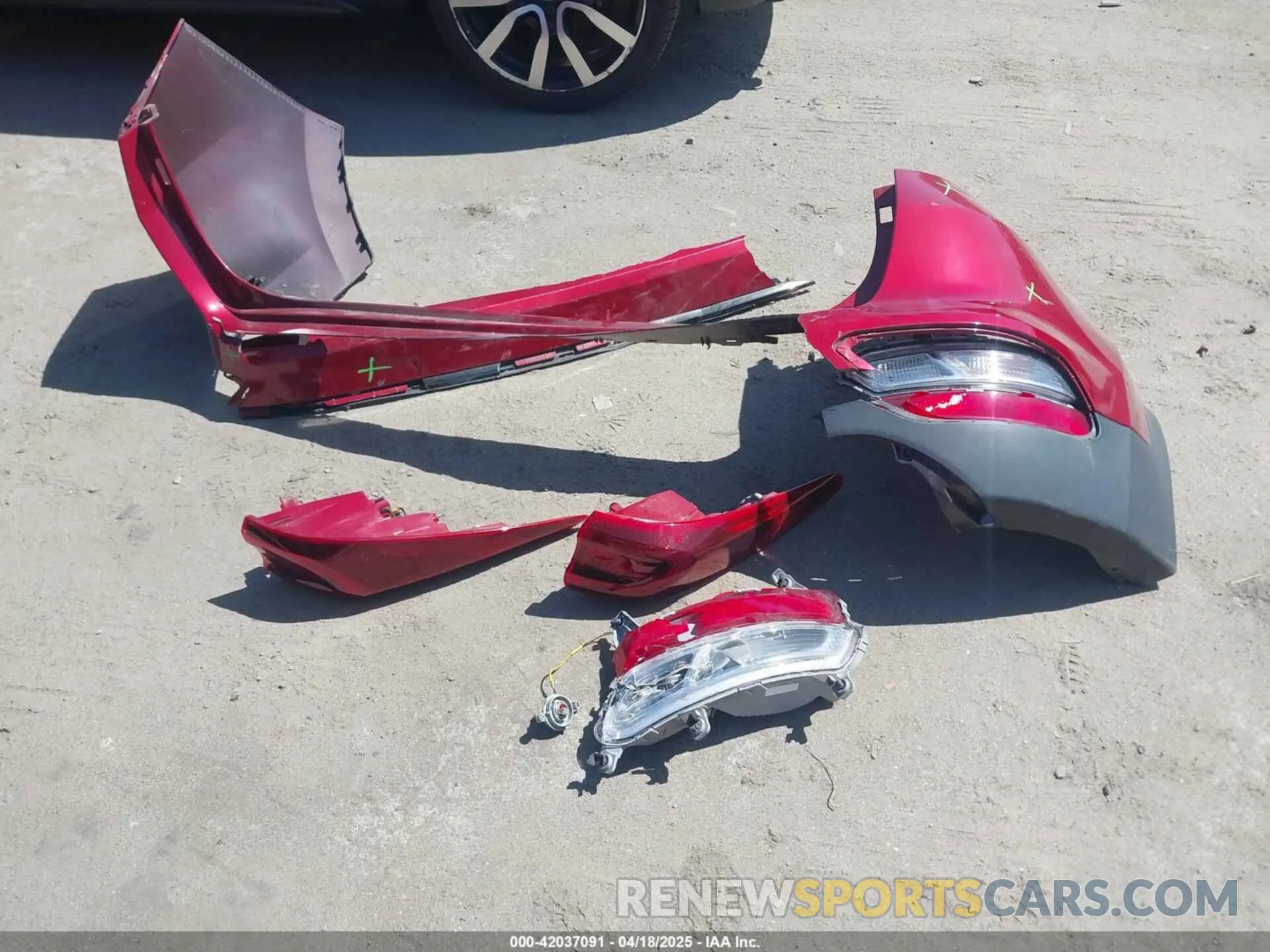 12 Photograph of a damaged car KNDP6CAC8L7716504 KIA SPORTAGE 2020