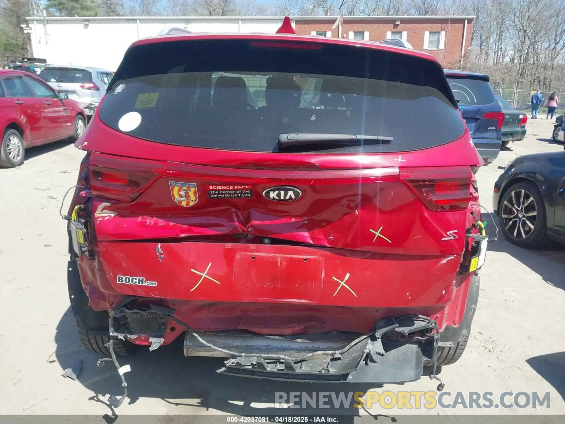 17 Photograph of a damaged car KNDP6CAC8L7716504 KIA SPORTAGE 2020