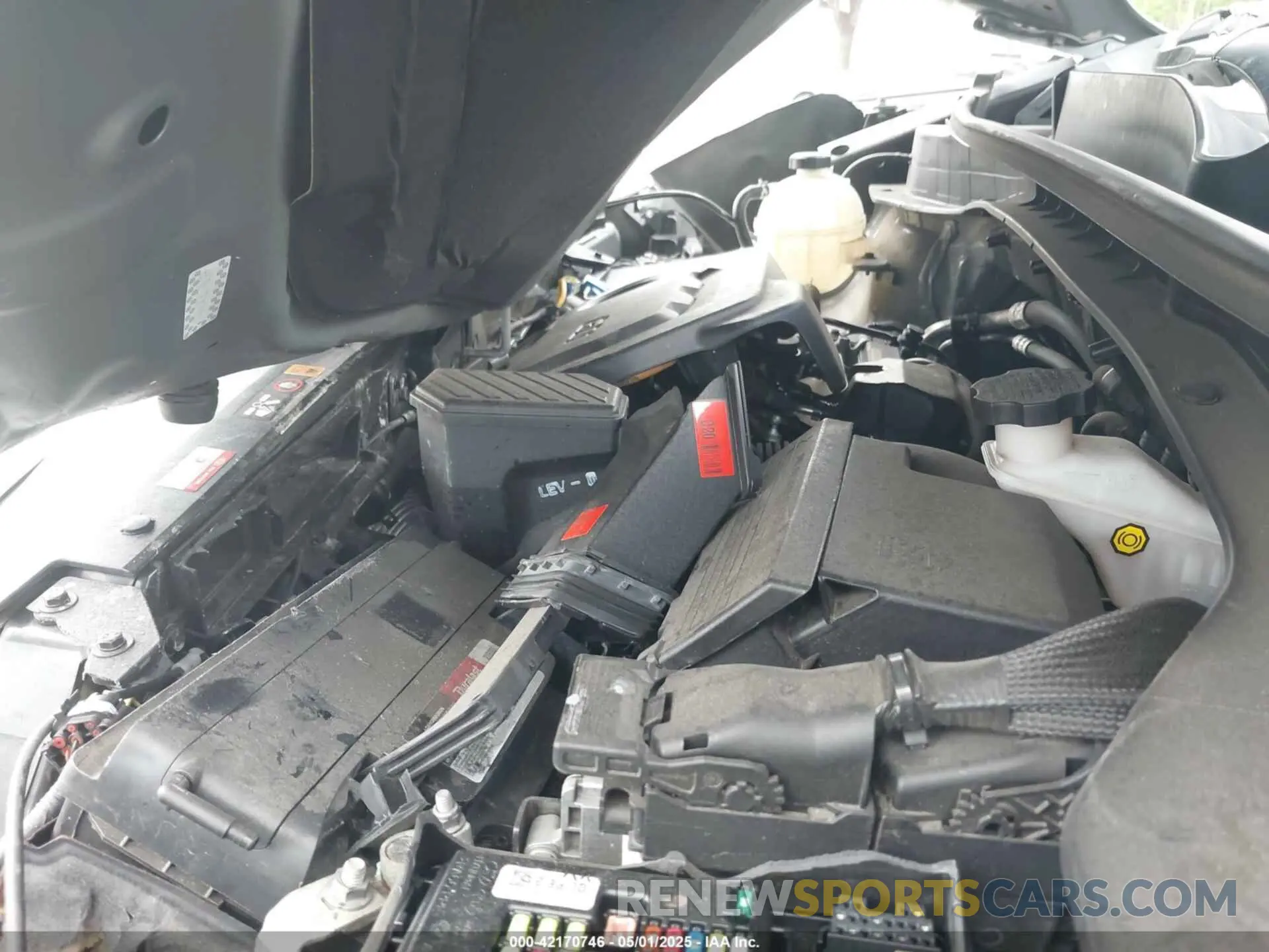 10 Photograph of a damaged car KNDP6CAC8L7746389 KIA SPORTAGE 2020