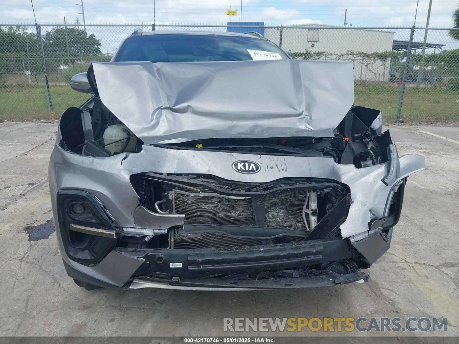 6 Photograph of a damaged car KNDP6CAC8L7746389 KIA SPORTAGE 2020