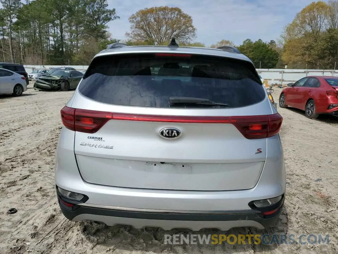6 Photograph of a damaged car KNDP6CAC8L7746456 KIA SPORTAGE 2020