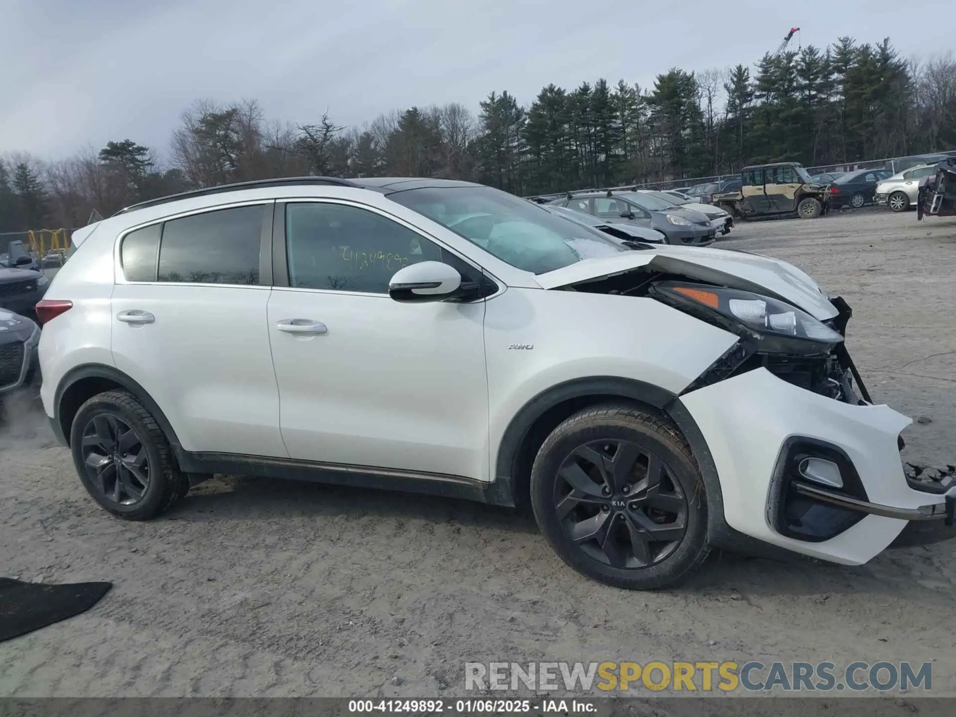 13 Photograph of a damaged car KNDP6CAC8L7757800 KIA SPORTAGE 2020
