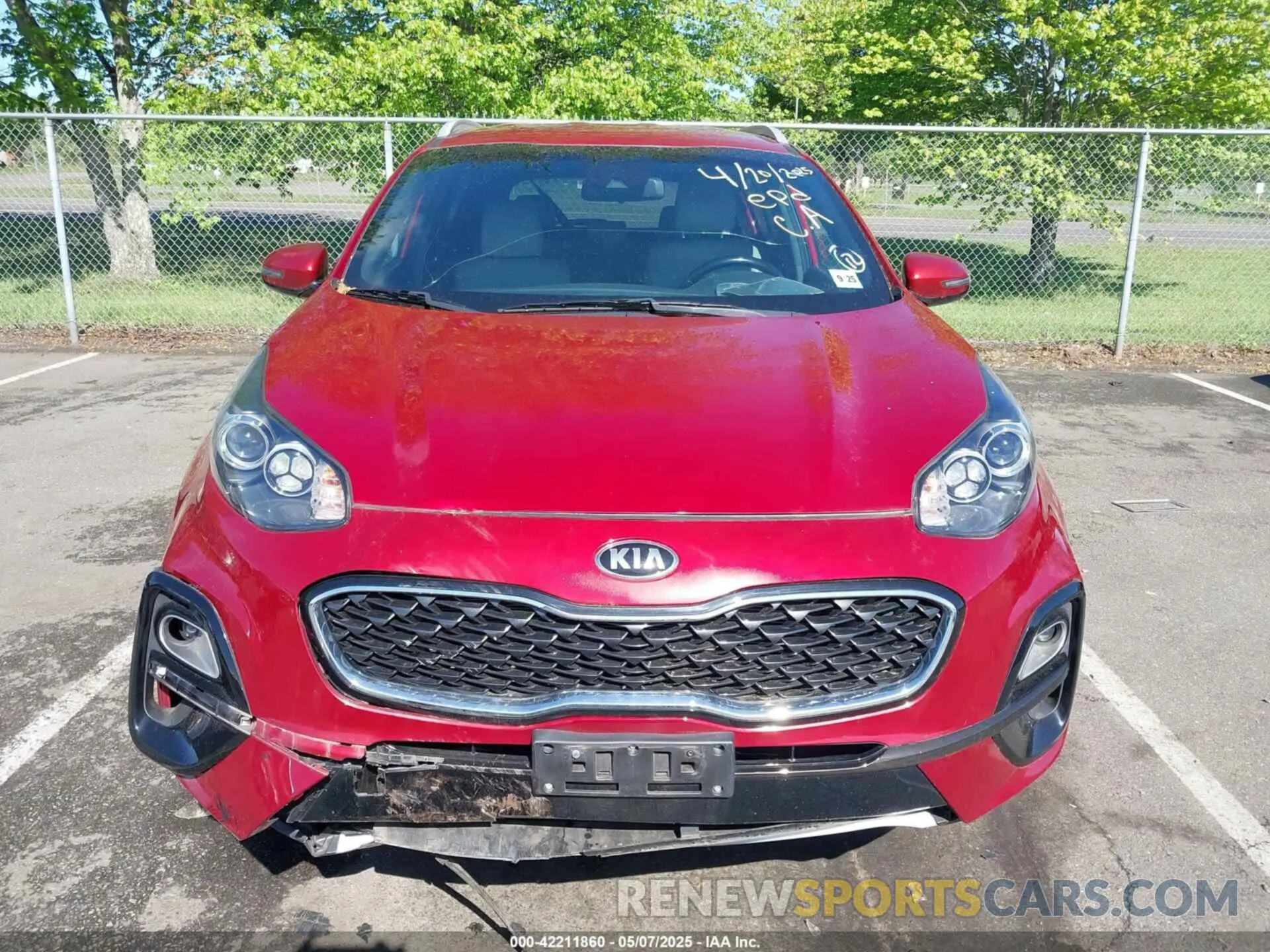 12 Photograph of a damaged car KNDP6CAC8L7778923 KIA SPORTAGE 2020