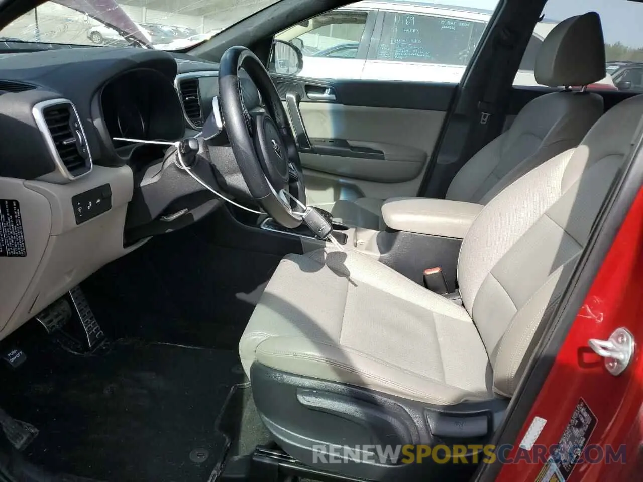 7 Photograph of a damaged car KNDP6CAC8L7828591 KIA SPORTAGE 2020