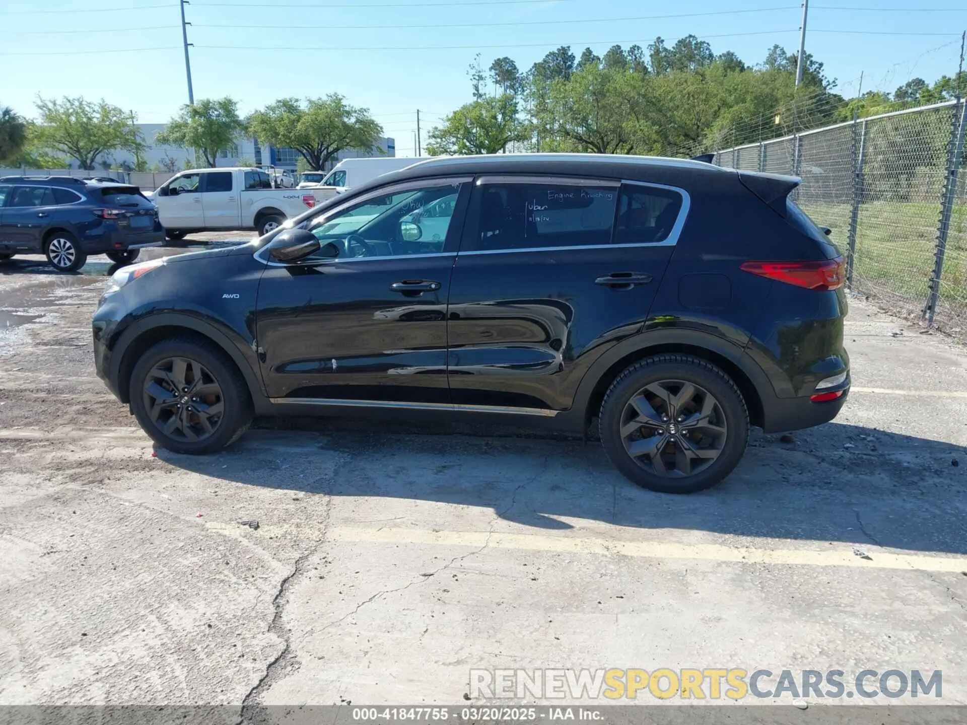 14 Photograph of a damaged car KNDP6CAC9L7638587 KIA SPORTAGE 2020