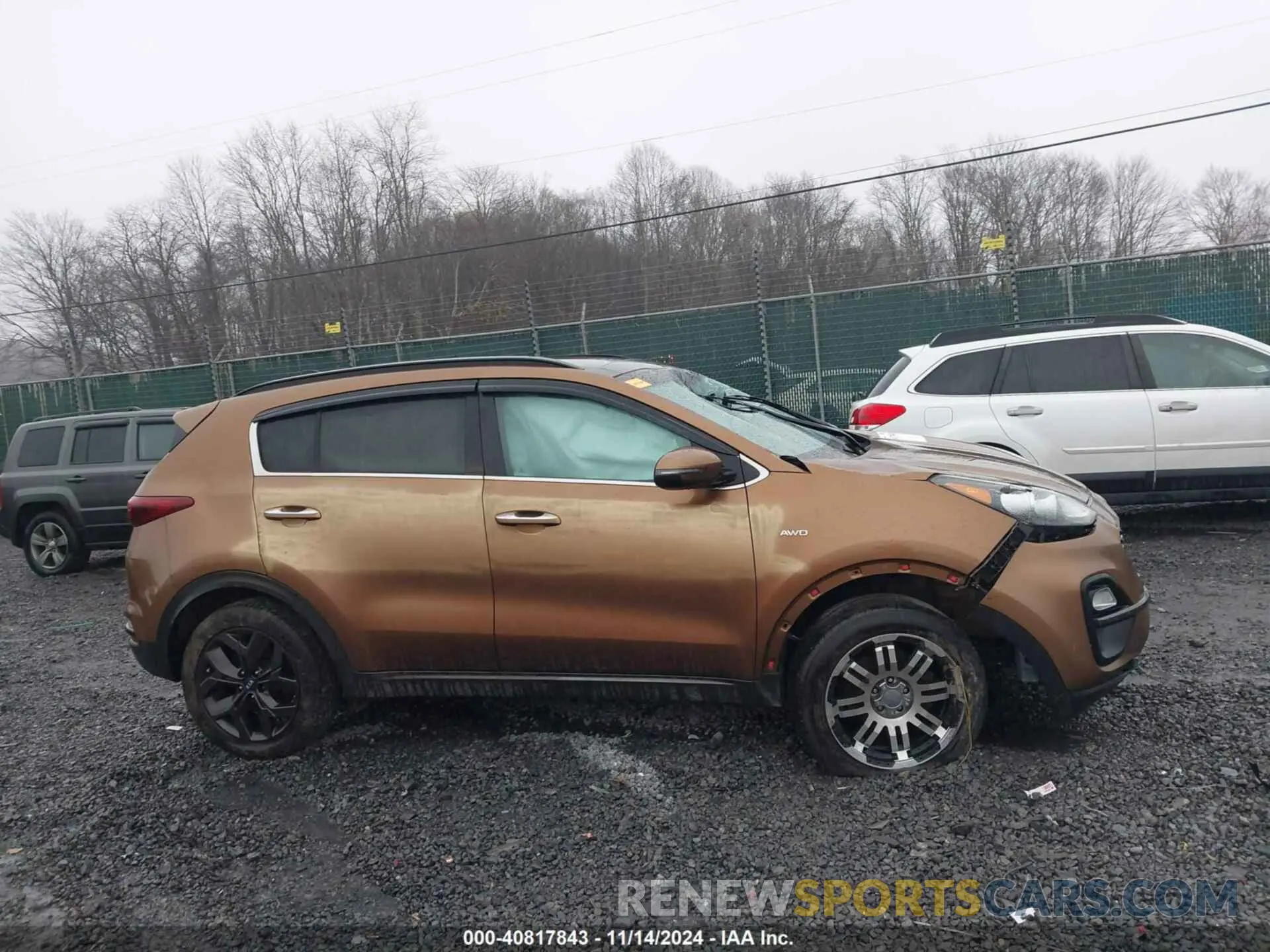 12 Photograph of a damaged car KNDP6CAC9L7681861 KIA SPORTAGE 2020