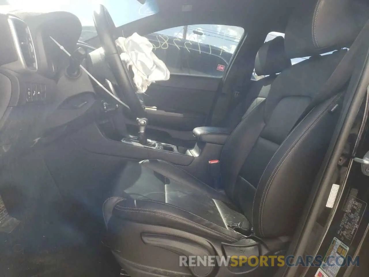 7 Photograph of a damaged car KNDP6CAC9L7738219 KIA SPORTAGE 2020