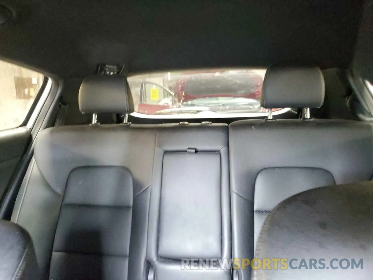 10 Photograph of a damaged car KNDP6CAC9L7838515 KIA SPORTAGE 2020