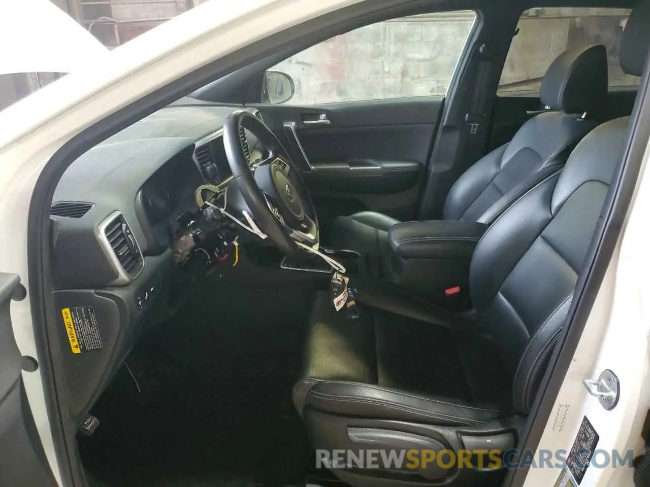 7 Photograph of a damaged car KNDP6CAC9L7838515 KIA SPORTAGE 2020