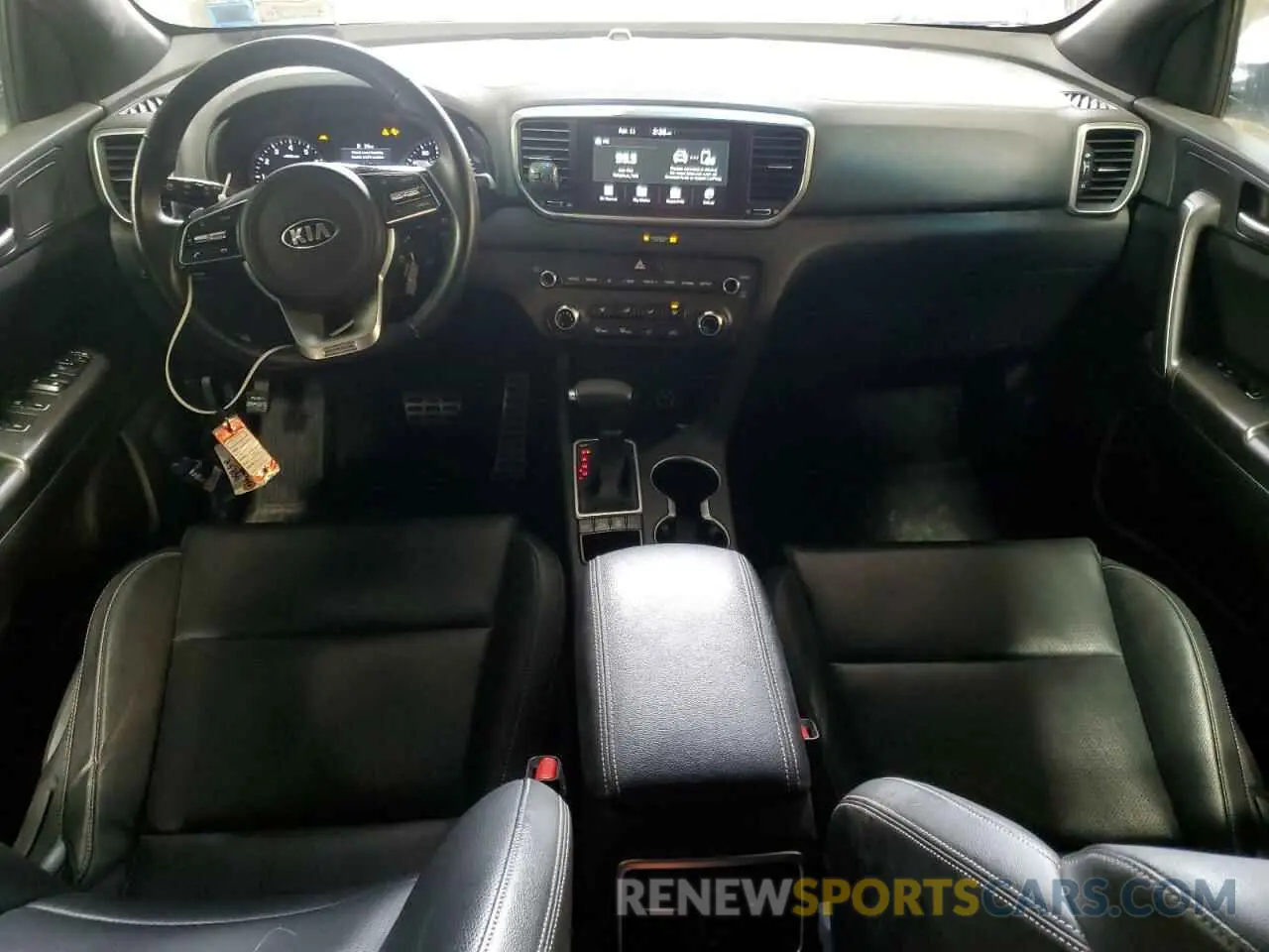 8 Photograph of a damaged car KNDP6CAC9L7838515 KIA SPORTAGE 2020