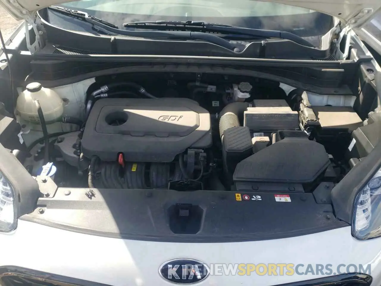 12 Photograph of a damaged car KNDP6CACXL7680380 KIA SPORTAGE 2020