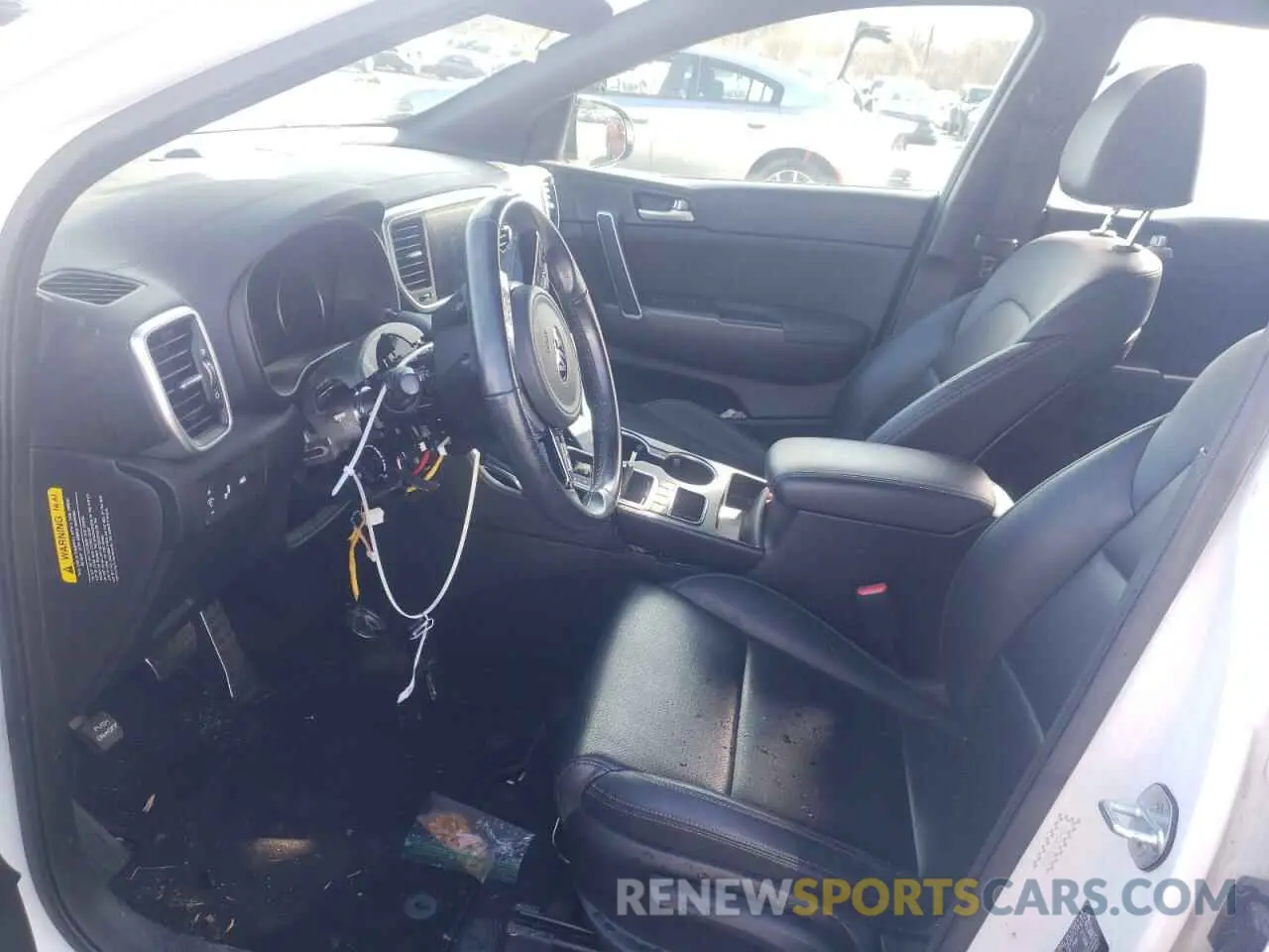 7 Photograph of a damaged car KNDP6CACXL7680380 KIA SPORTAGE 2020