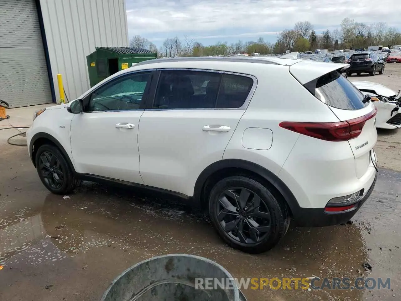 2 Photograph of a damaged car KNDP6CACXL7749391 KIA SPORTAGE 2020