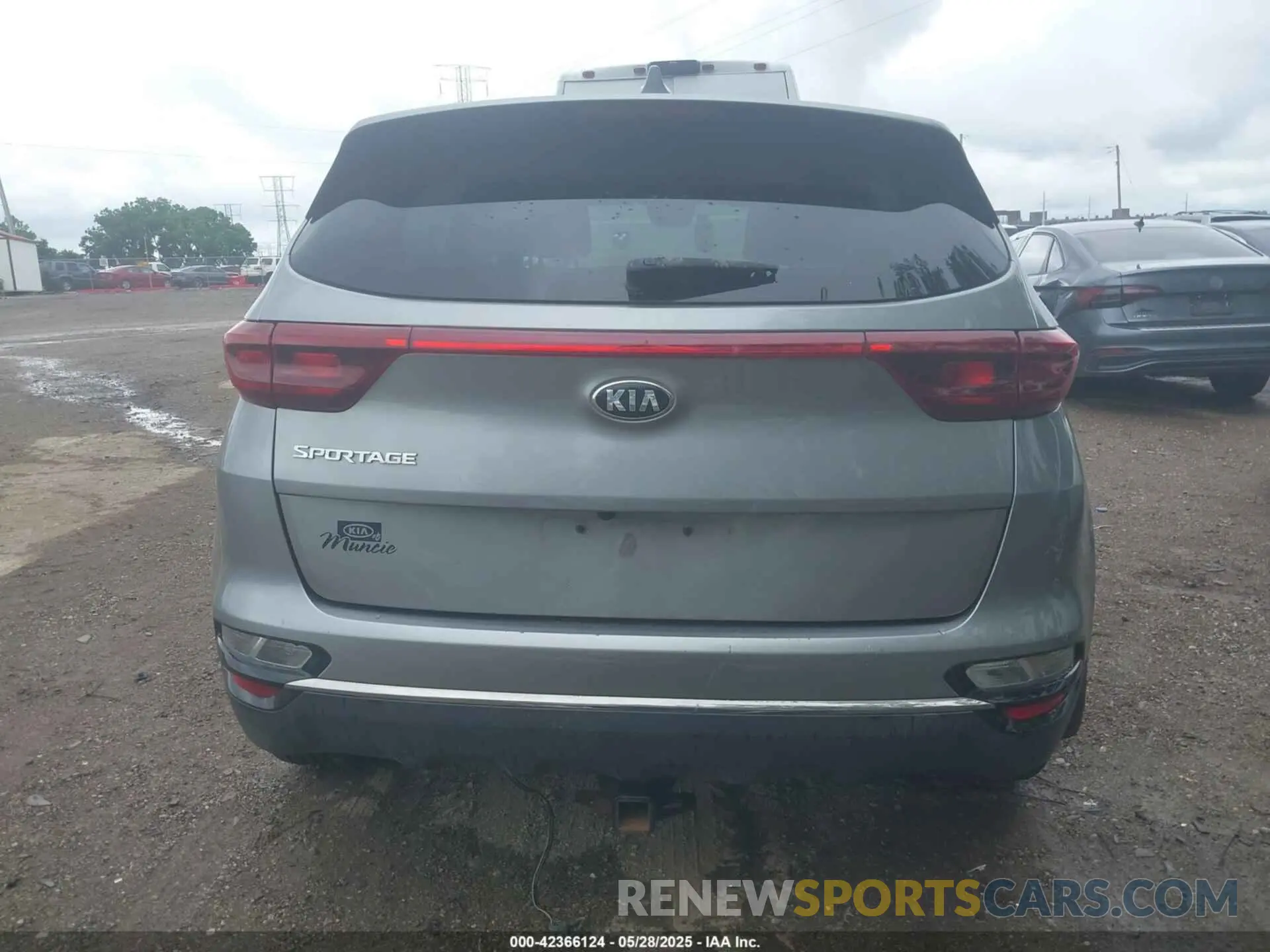 17 Photograph of a damaged car KNDPM3AC0L7665473 KIA SPORTAGE 2020