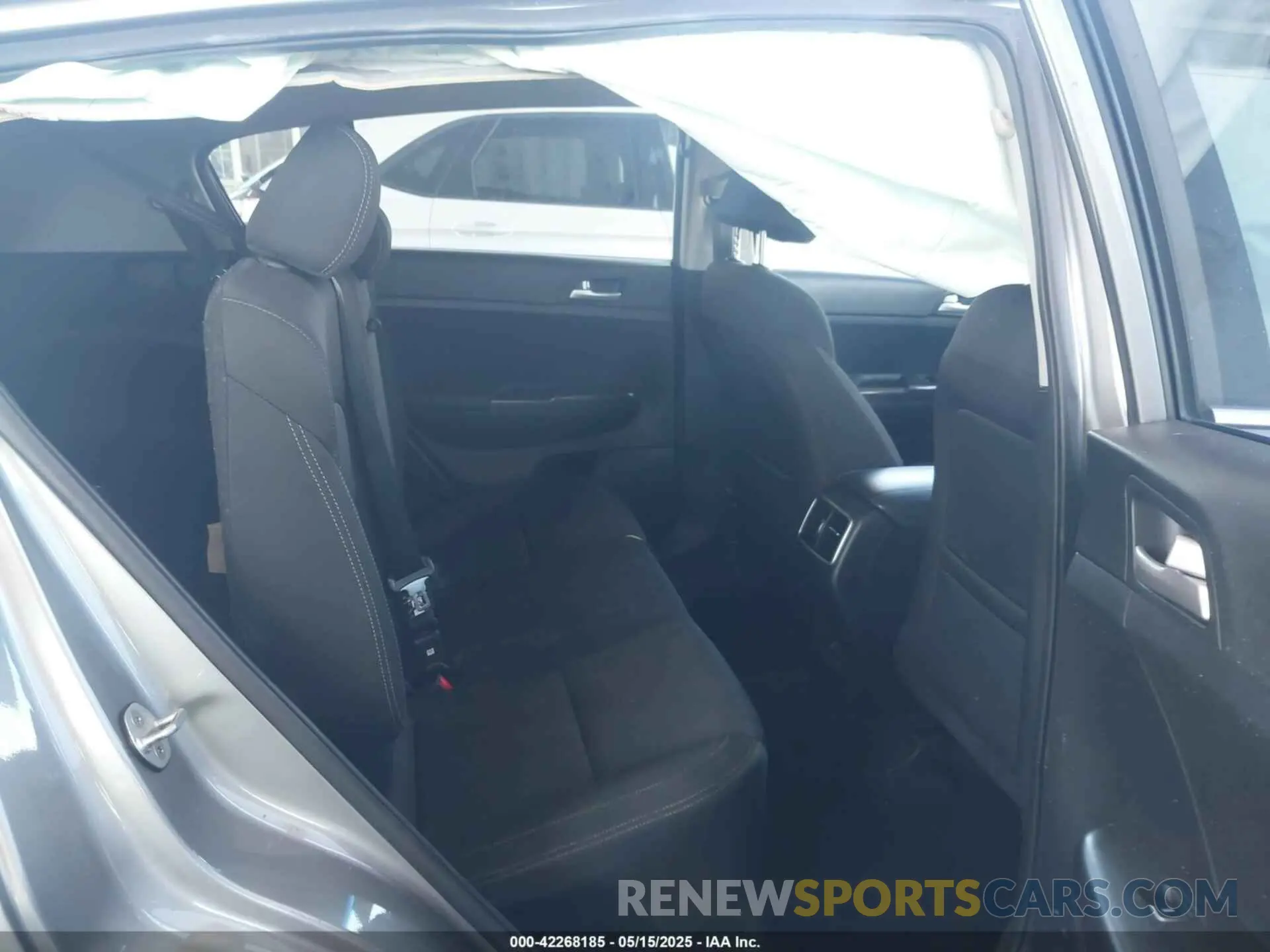 8 Photograph of a damaged car KNDPM3AC0L7701114 KIA SPORTAGE 2020