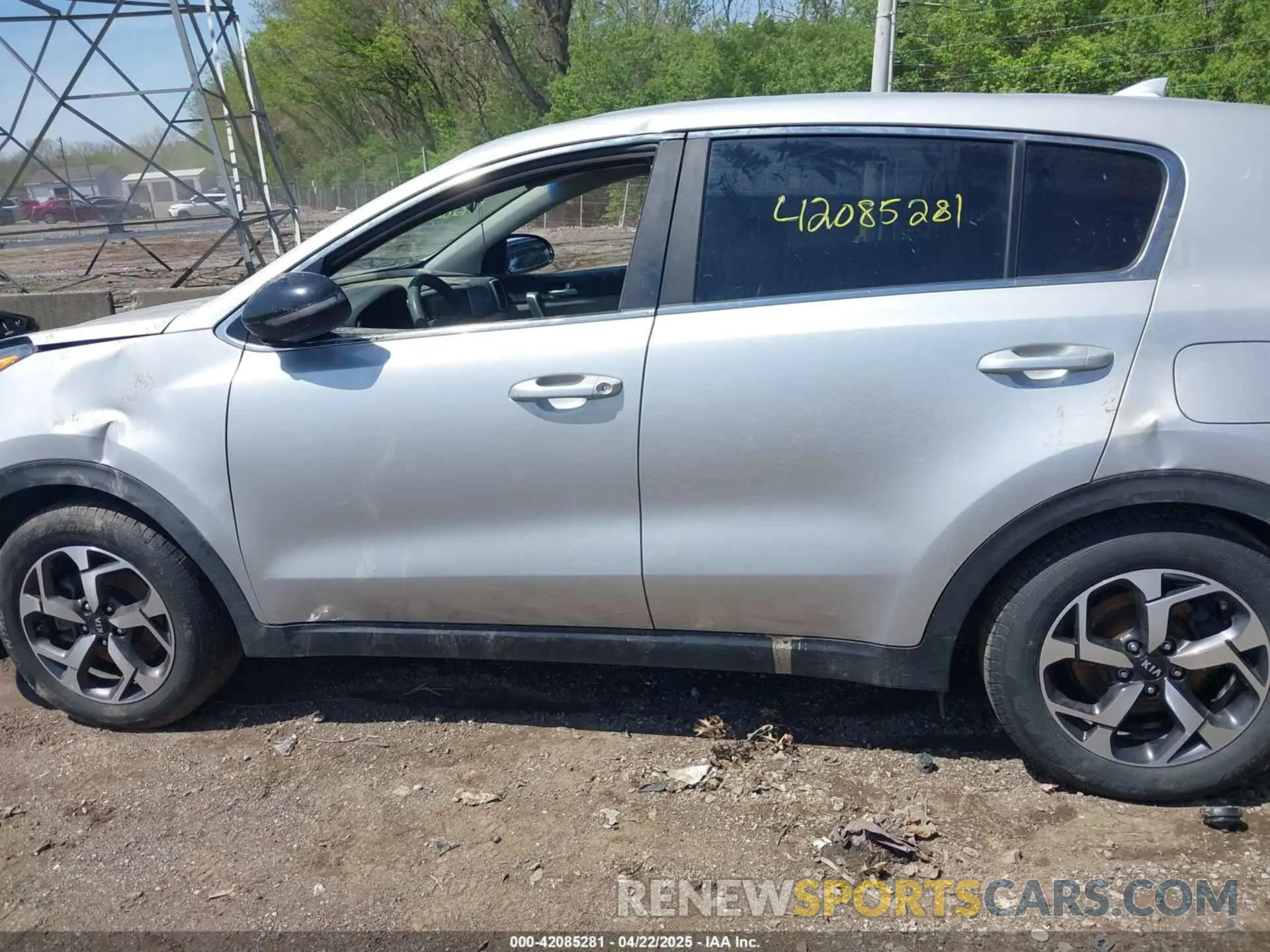 14 Photograph of a damaged car KNDPM3AC0L7704708 KIA SPORTAGE 2020