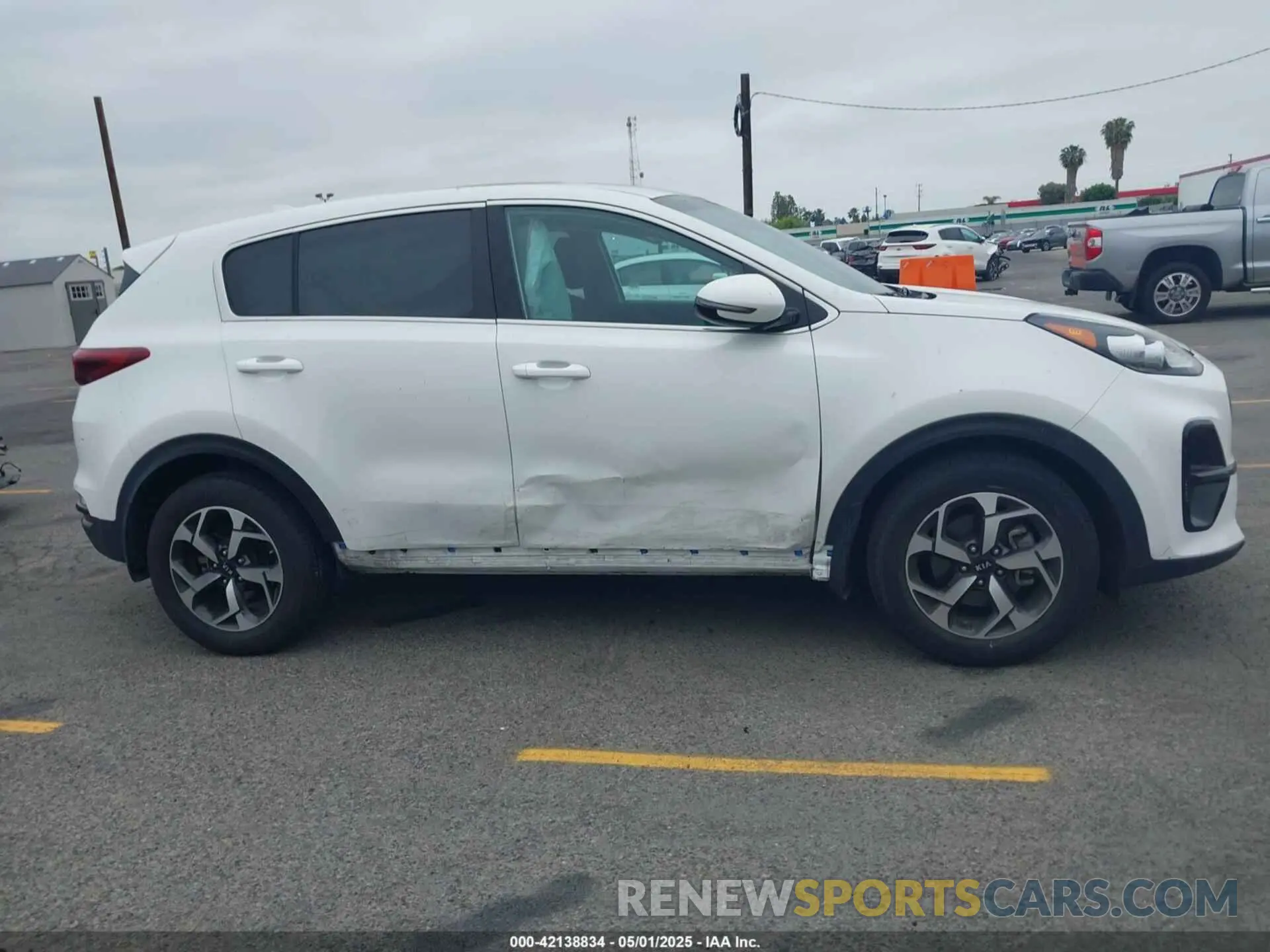 13 Photograph of a damaged car KNDPM3AC0L7725381 KIA SPORTAGE 2020
