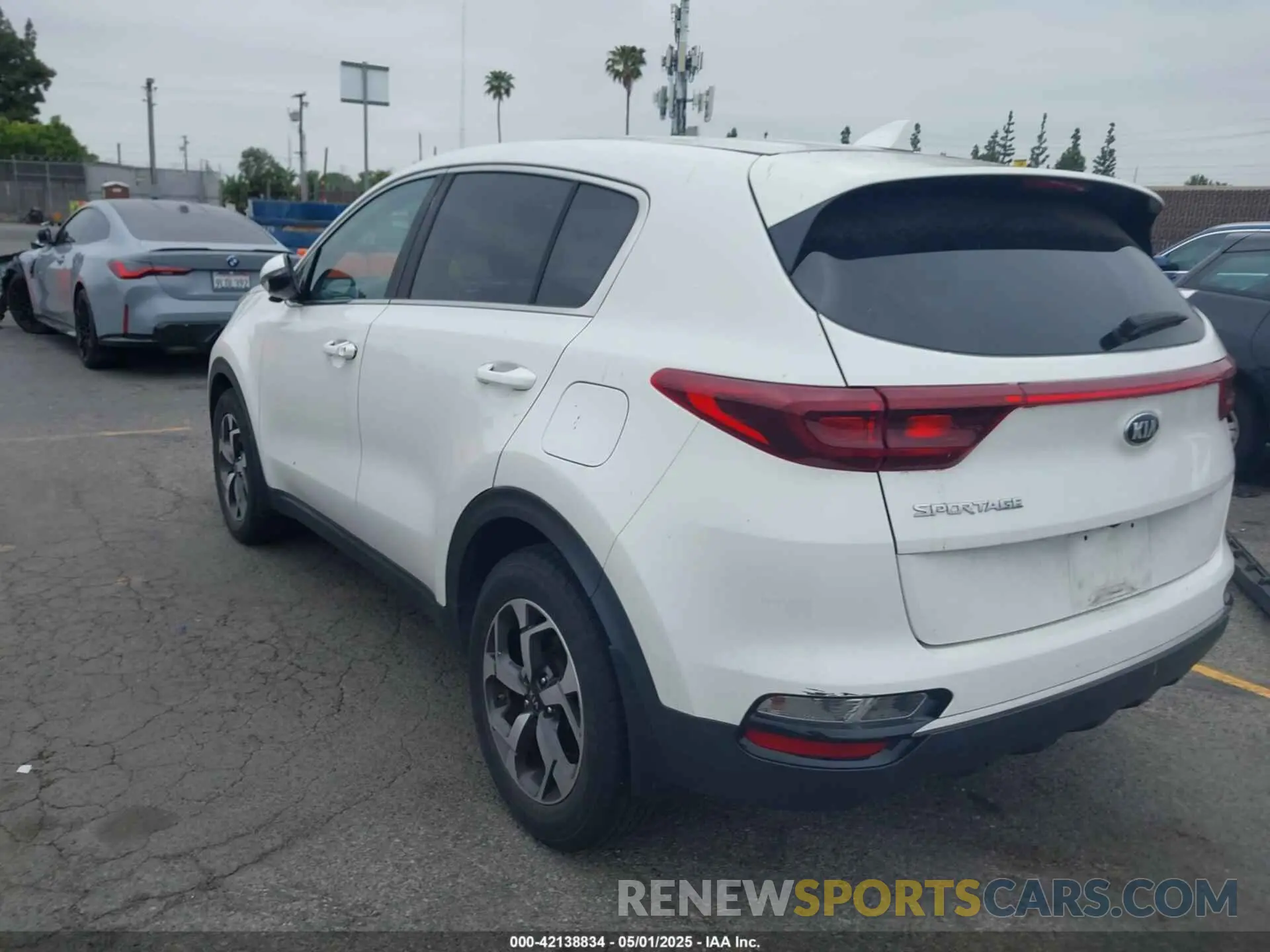 3 Photograph of a damaged car KNDPM3AC0L7725381 KIA SPORTAGE 2020