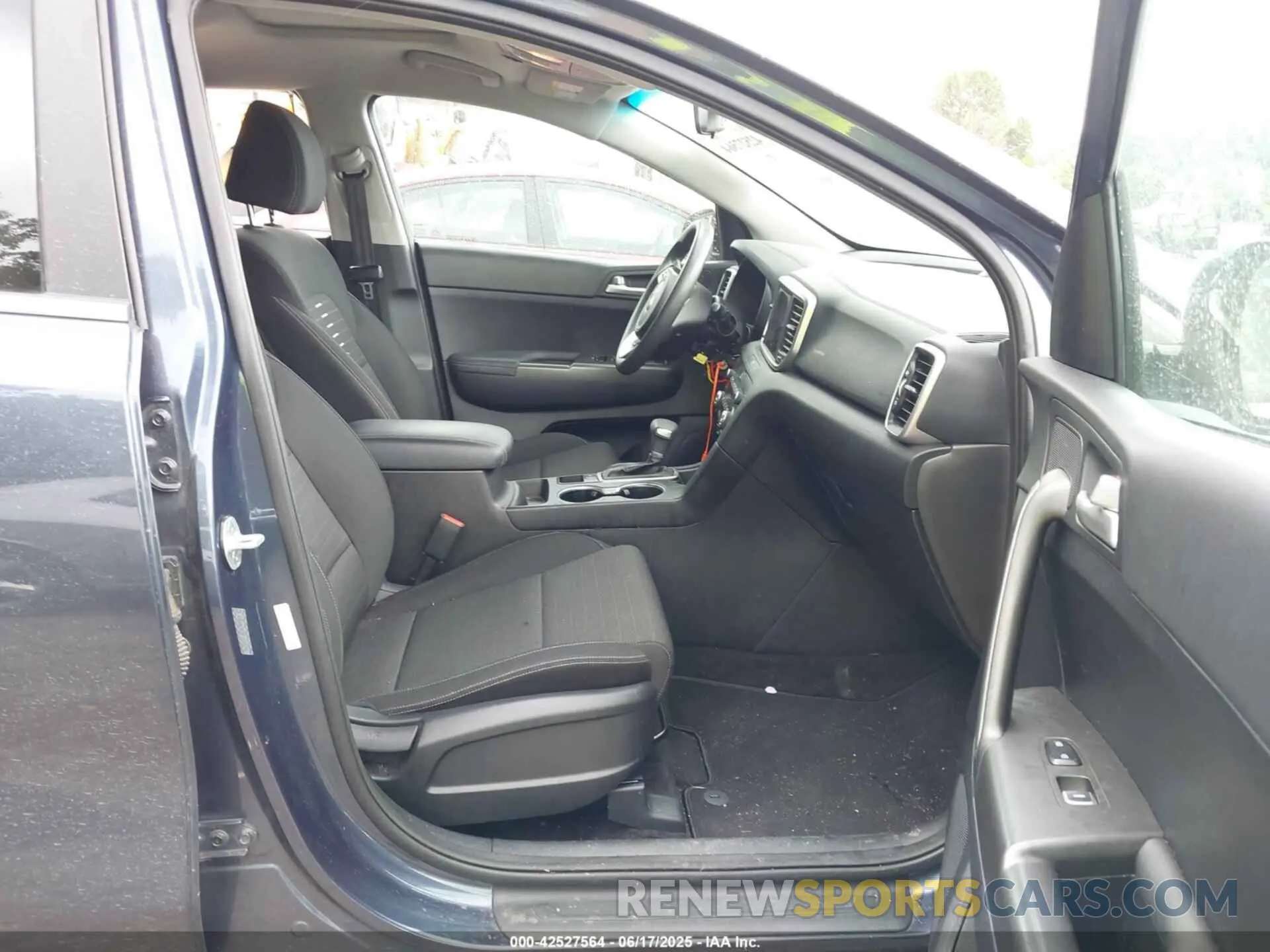 5 Photograph of a damaged car KNDPM3AC0L7733769 KIA SPORTAGE 2020