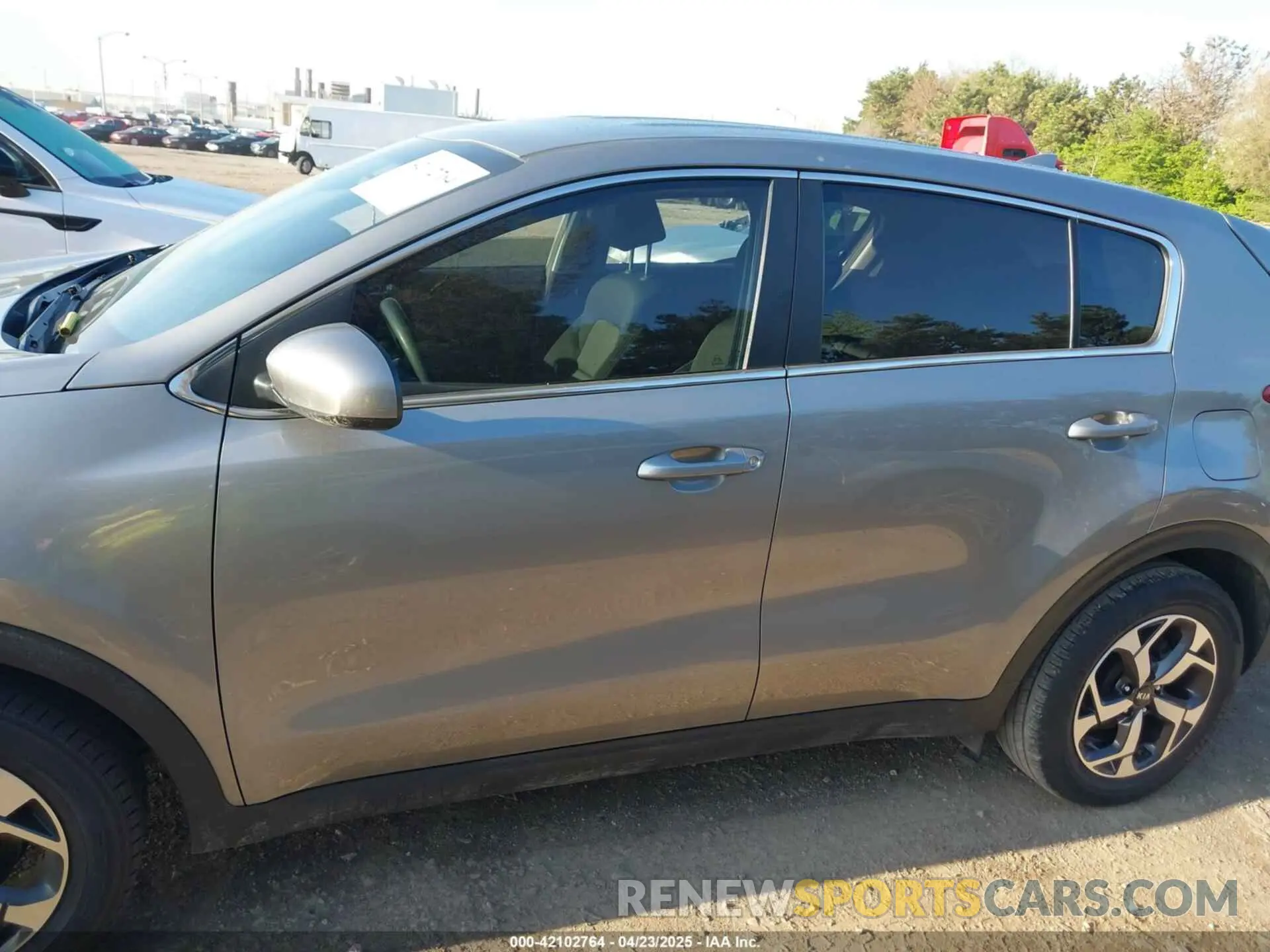 14 Photograph of a damaged car KNDPM3AC0L7789663 KIA SPORTAGE 2020