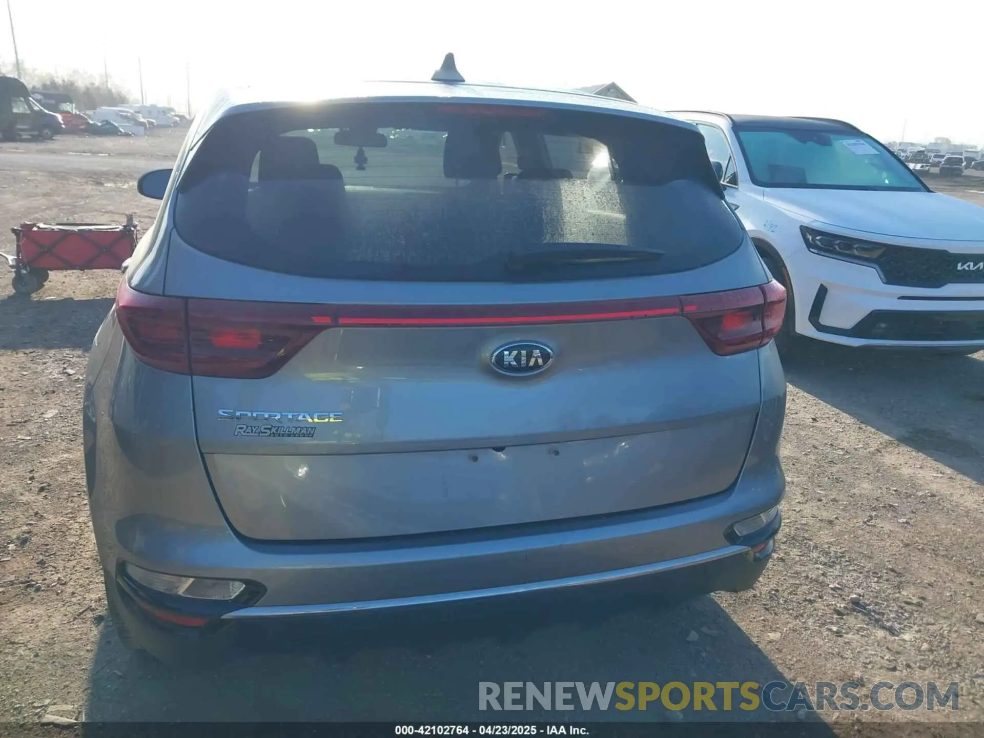 16 Photograph of a damaged car KNDPM3AC0L7789663 KIA SPORTAGE 2020