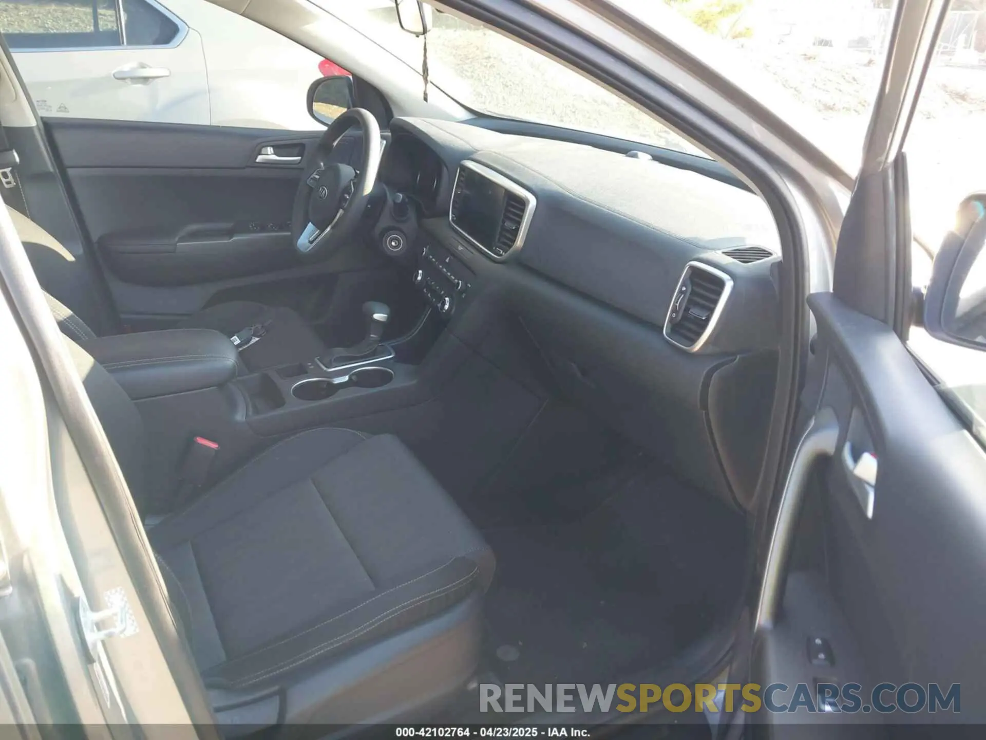 5 Photograph of a damaged car KNDPM3AC0L7789663 KIA SPORTAGE 2020
