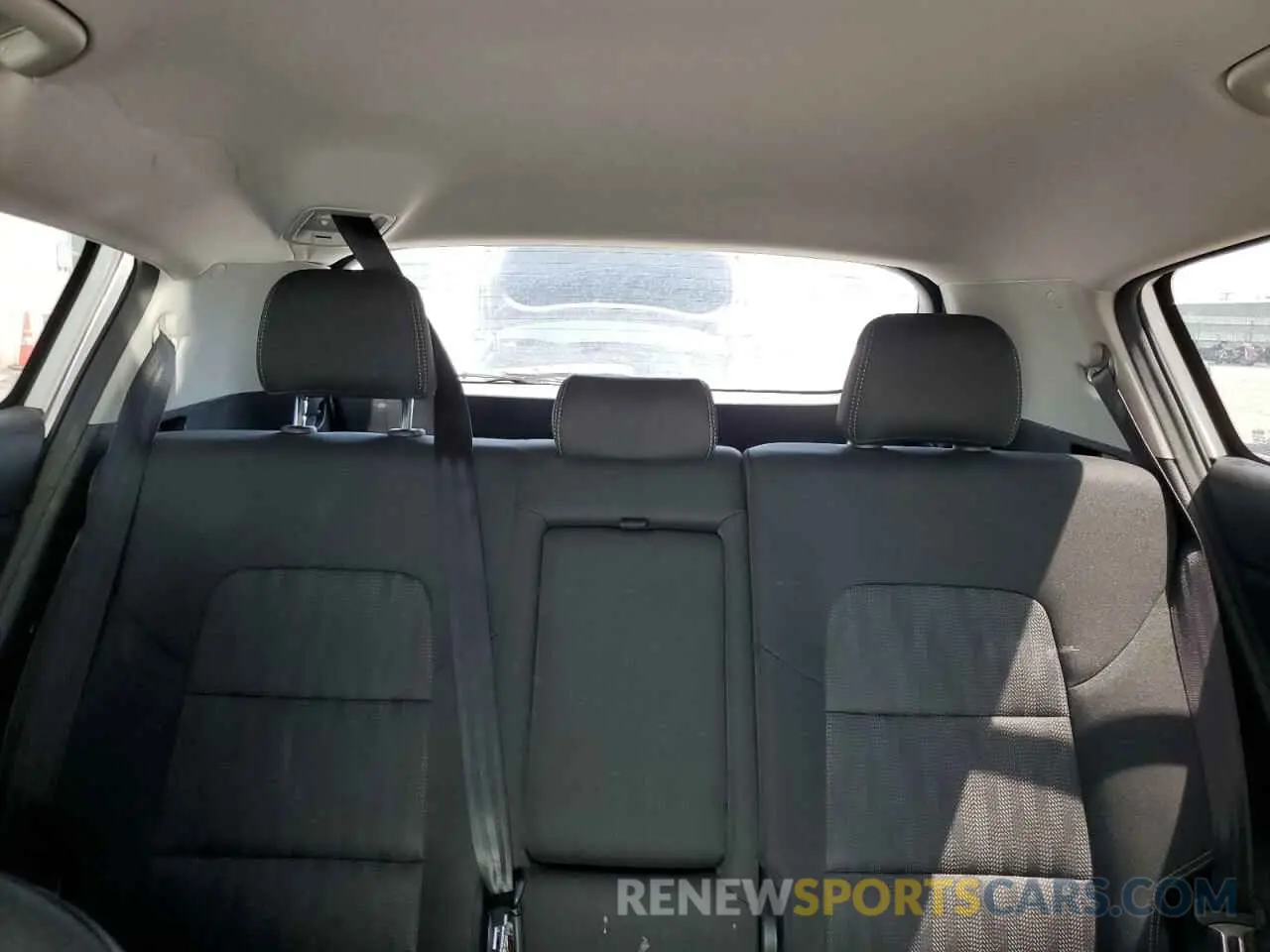 10 Photograph of a damaged car KNDPM3AC0L7800161 KIA SPORTAGE 2020