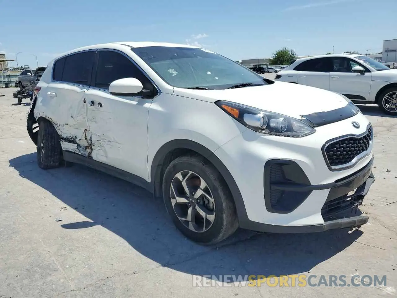 4 Photograph of a damaged car KNDPM3AC0L7800161 KIA SPORTAGE 2020