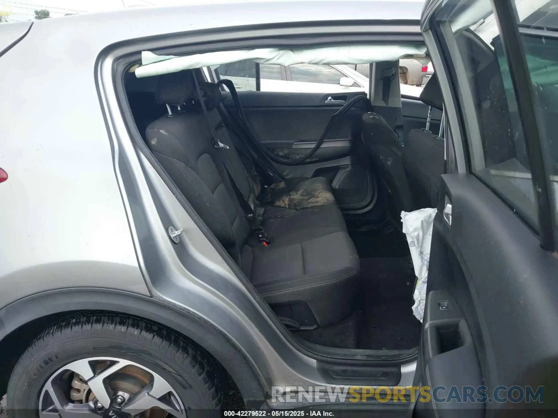 8 Photograph of a damaged car KNDPM3AC1L7675803 KIA SPORTAGE 2020