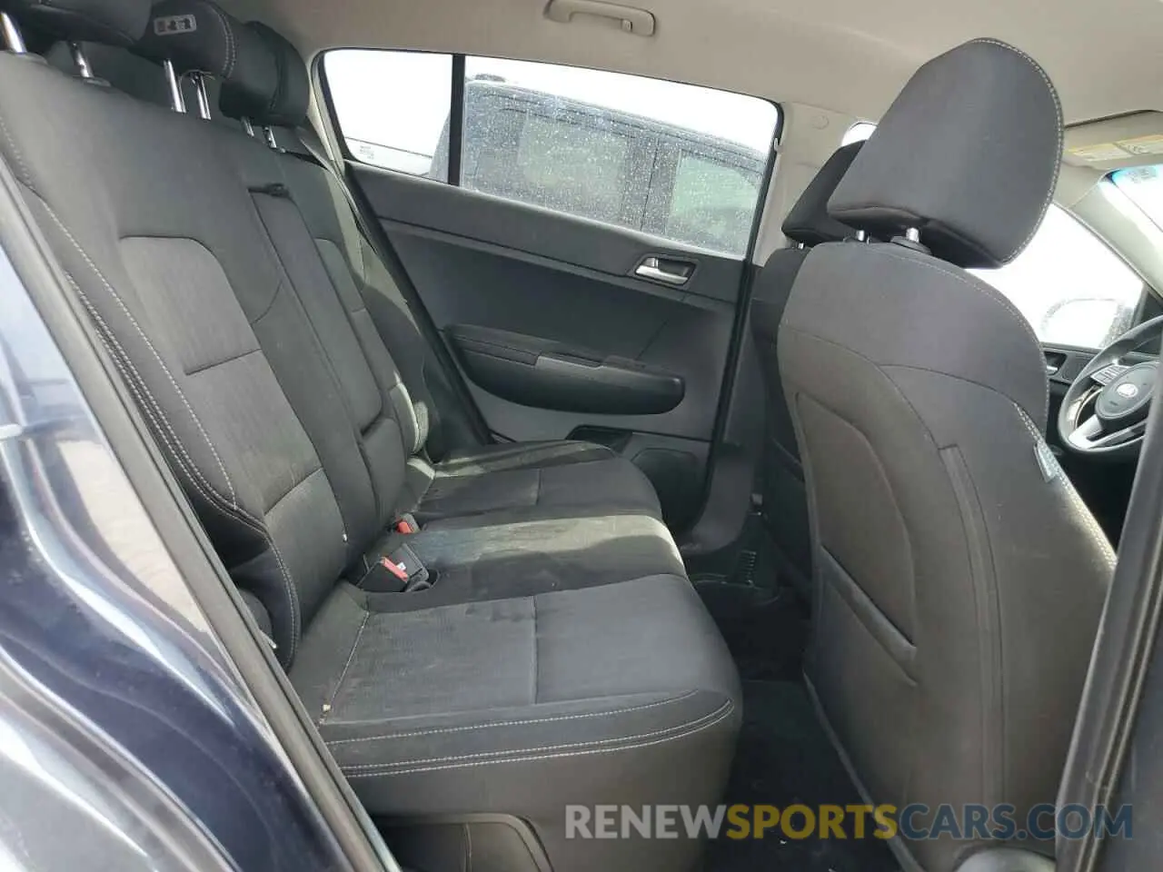 11 Photograph of a damaged car KNDPM3AC1L7710453 KIA SPORTAGE 2020