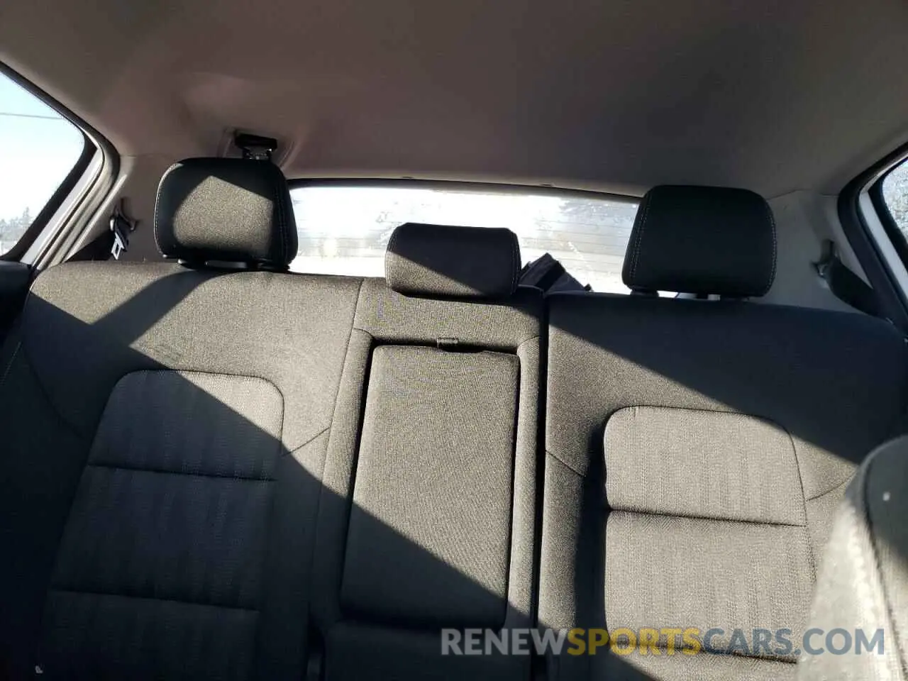 10 Photograph of a damaged car KNDPM3AC1L7713336 KIA SPORTAGE 2020