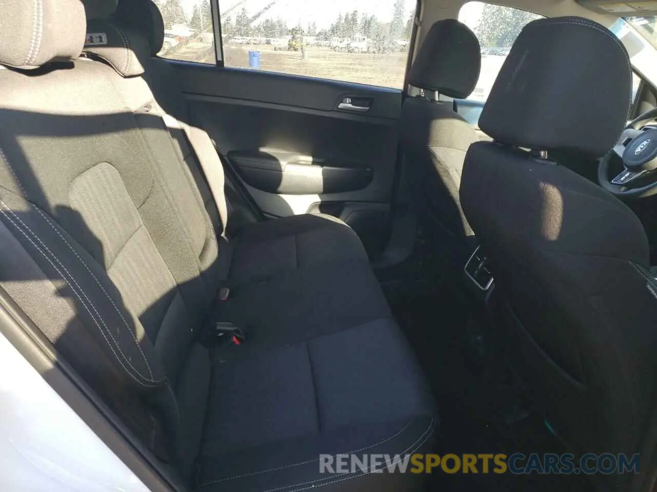 11 Photograph of a damaged car KNDPM3AC1L7713336 KIA SPORTAGE 2020