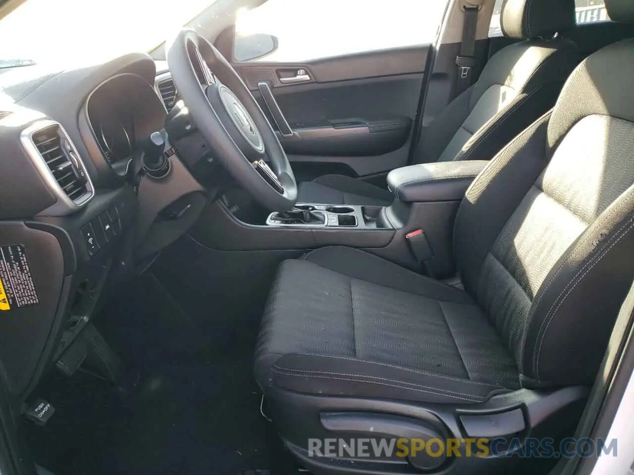 7 Photograph of a damaged car KNDPM3AC1L7713336 KIA SPORTAGE 2020