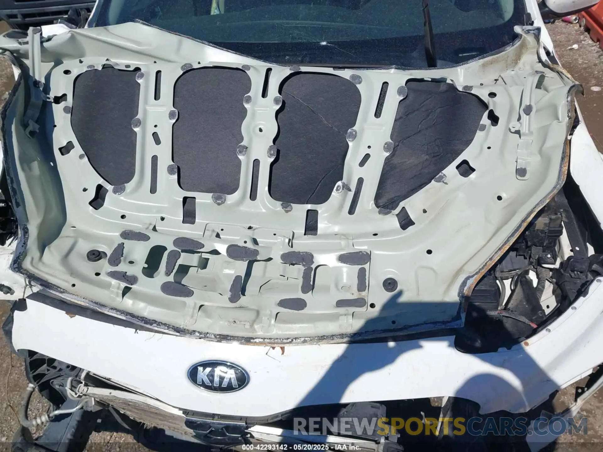 10 Photograph of a damaged car KNDPM3AC1L7725373 KIA SPORTAGE 2020