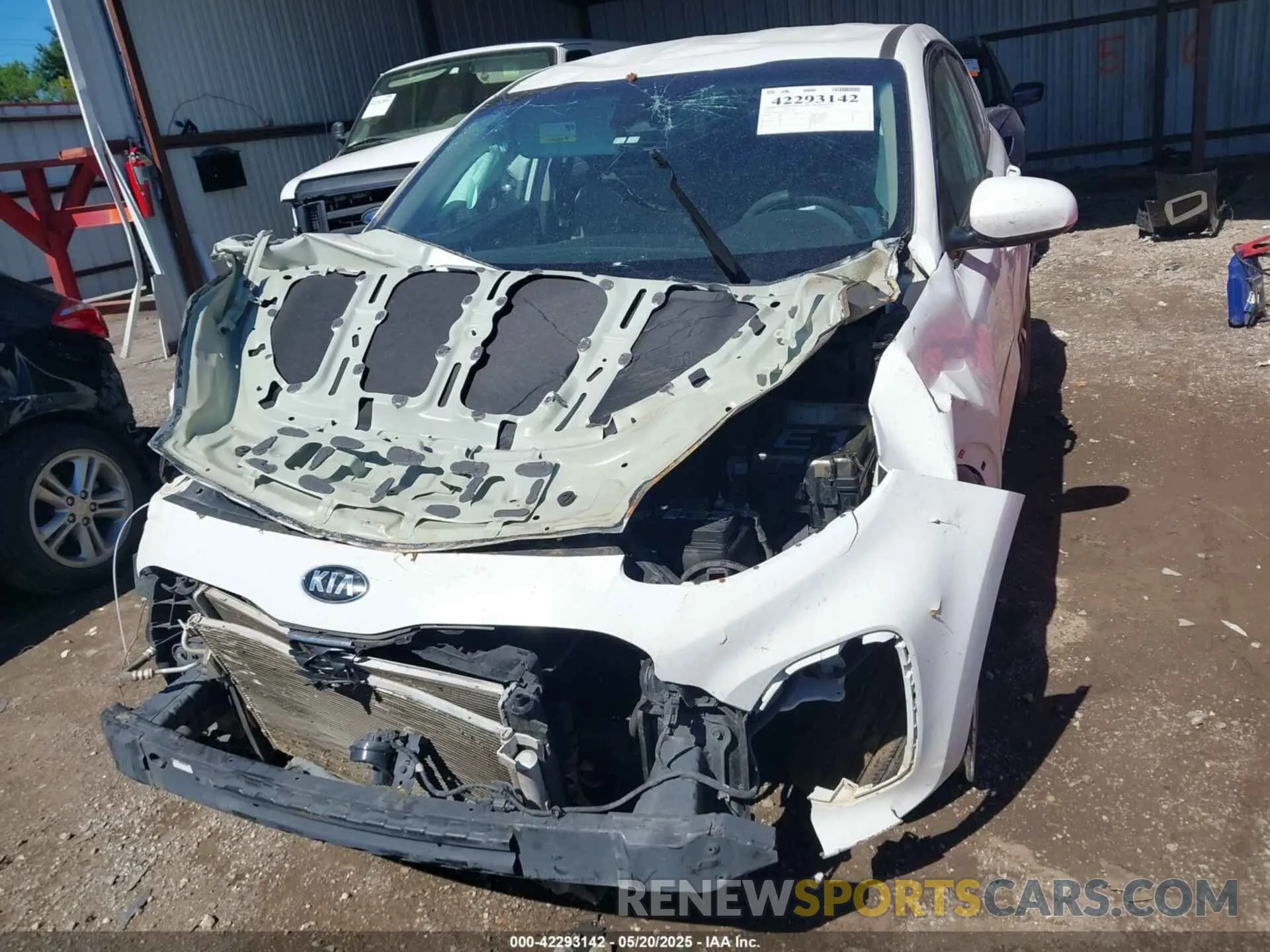 13 Photograph of a damaged car KNDPM3AC1L7725373 KIA SPORTAGE 2020