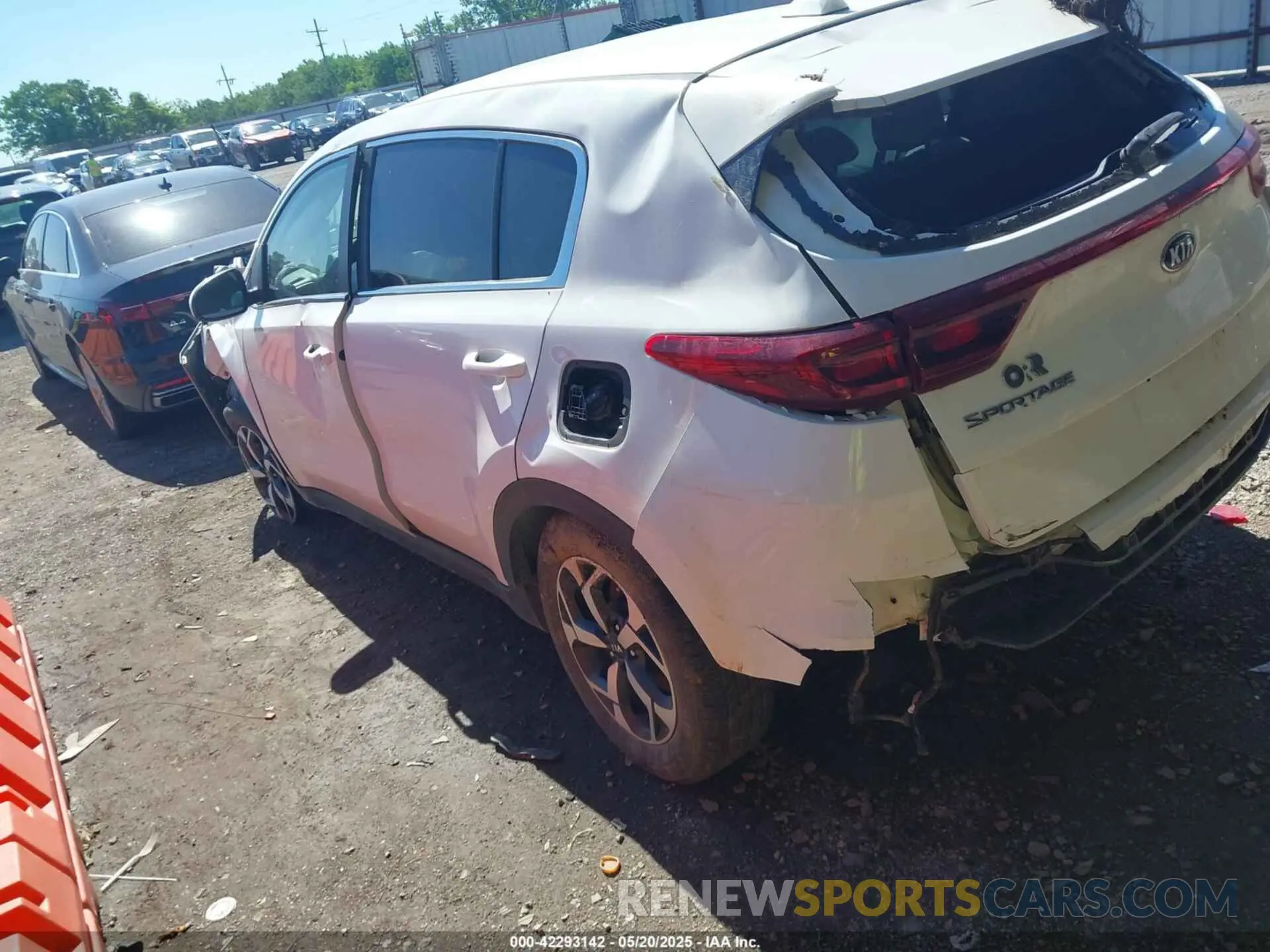 3 Photograph of a damaged car KNDPM3AC1L7725373 KIA SPORTAGE 2020