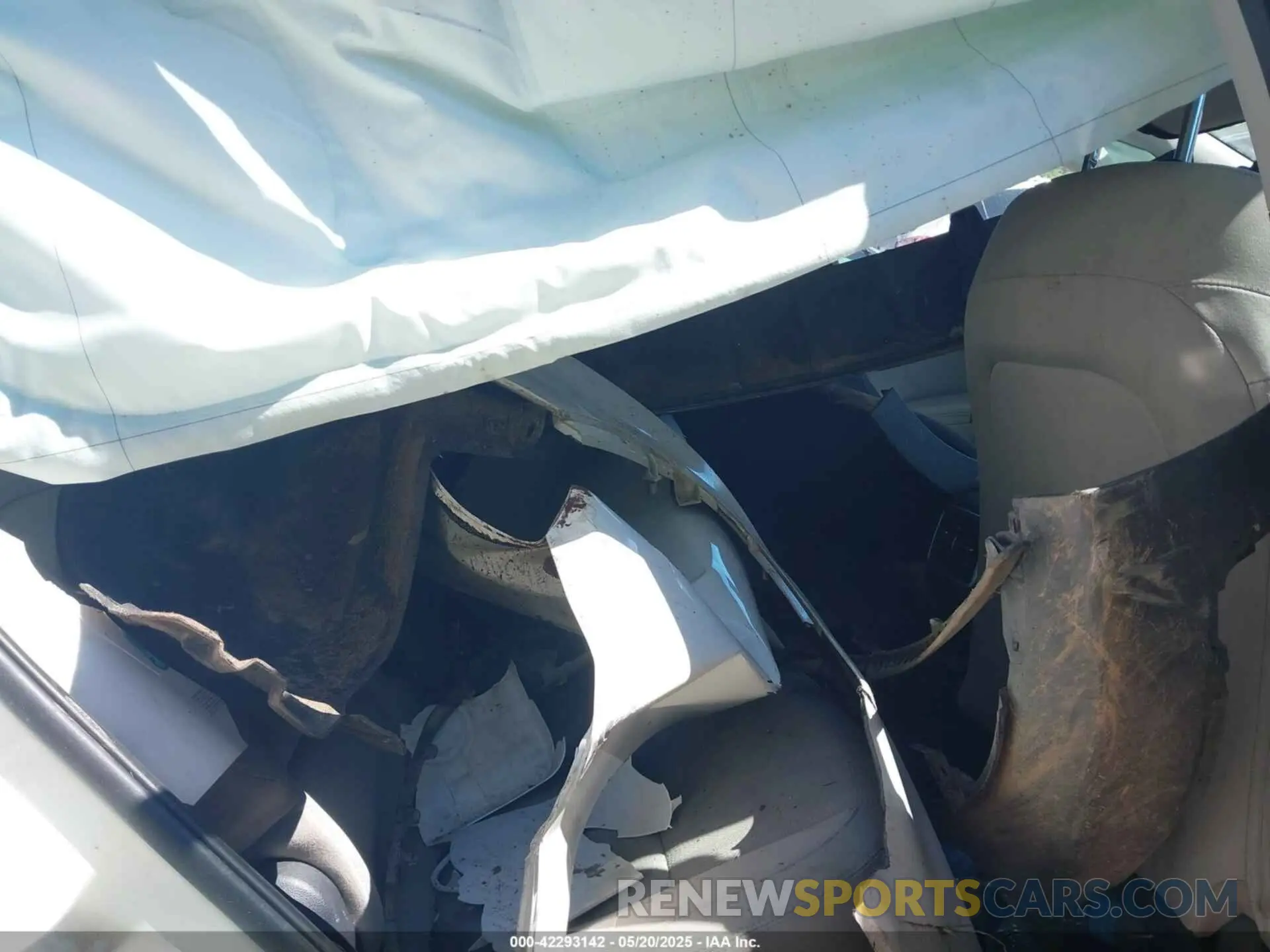 8 Photograph of a damaged car KNDPM3AC1L7725373 KIA SPORTAGE 2020