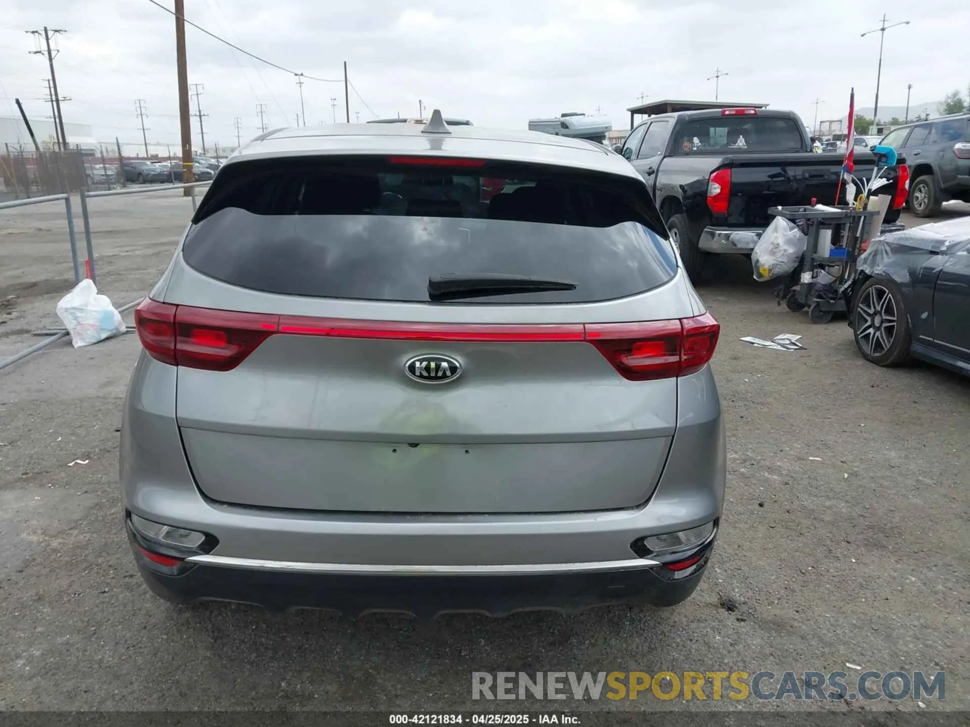 15 Photograph of a damaged car KNDPM3AC1L7761371 KIA SPORTAGE 2020