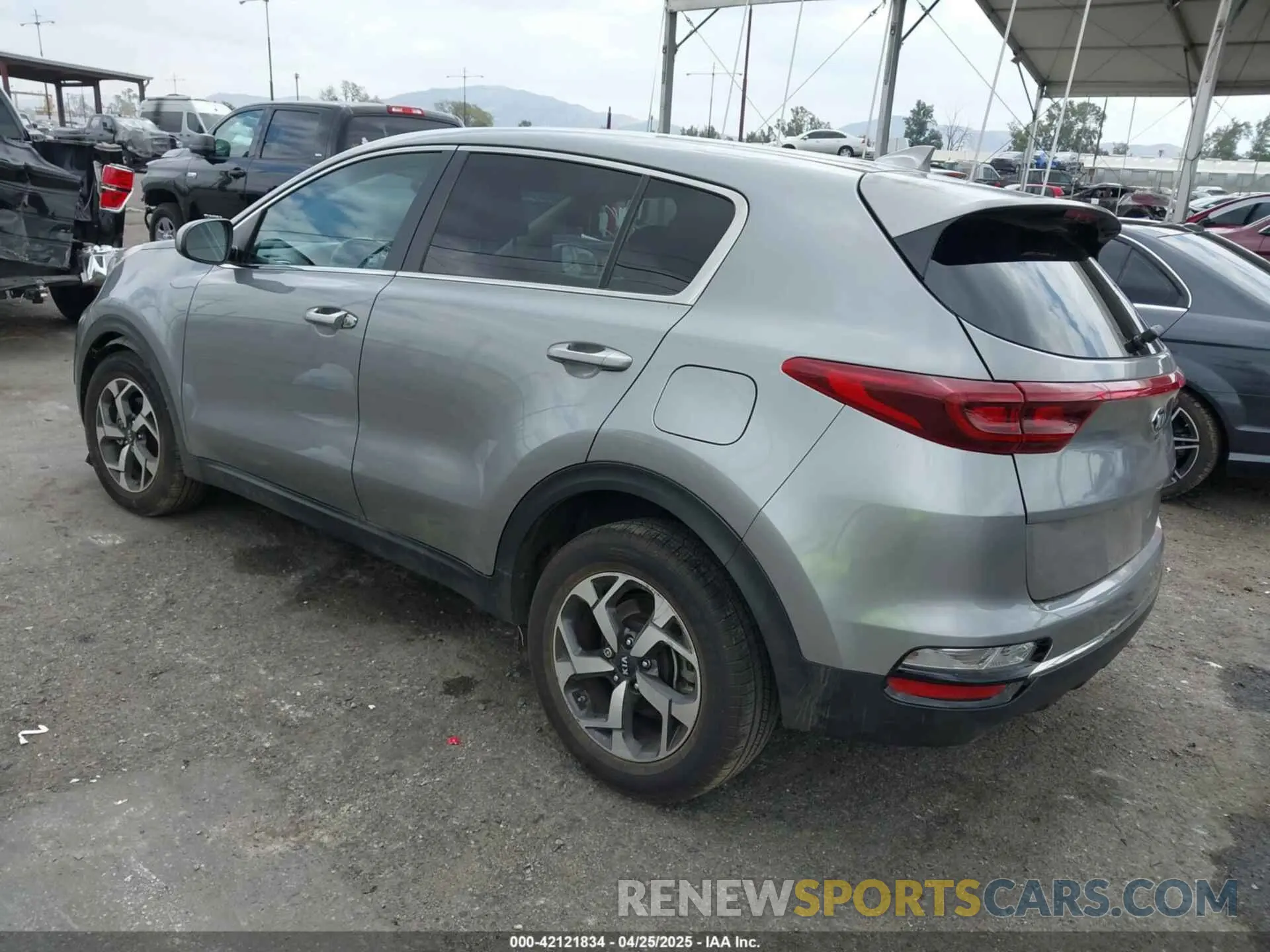 3 Photograph of a damaged car KNDPM3AC1L7761371 KIA SPORTAGE 2020