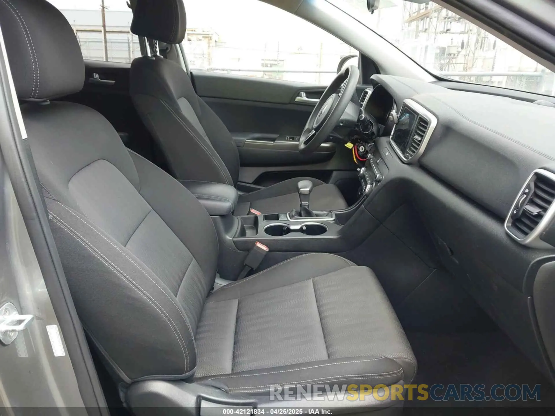 5 Photograph of a damaged car KNDPM3AC1L7761371 KIA SPORTAGE 2020