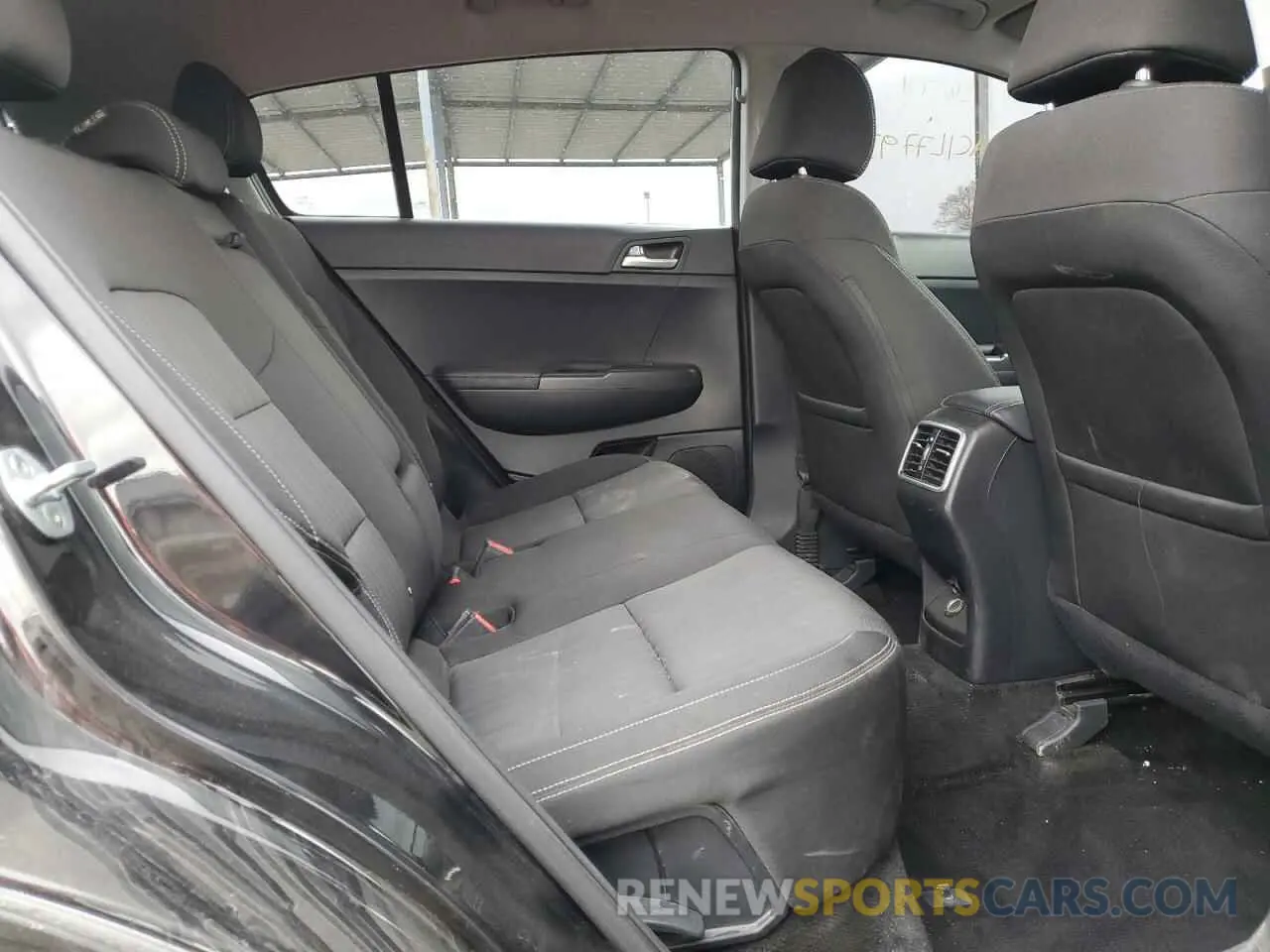 11 Photograph of a damaged car KNDPM3AC1L7793012 KIA SPORTAGE 2020