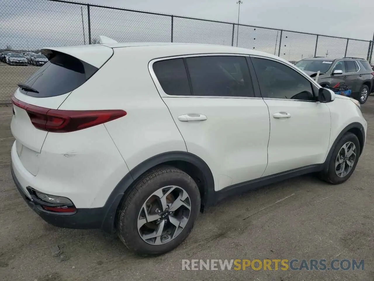 3 Photograph of a damaged car KNDPM3AC1L7815543 KIA SPORTAGE 2020
