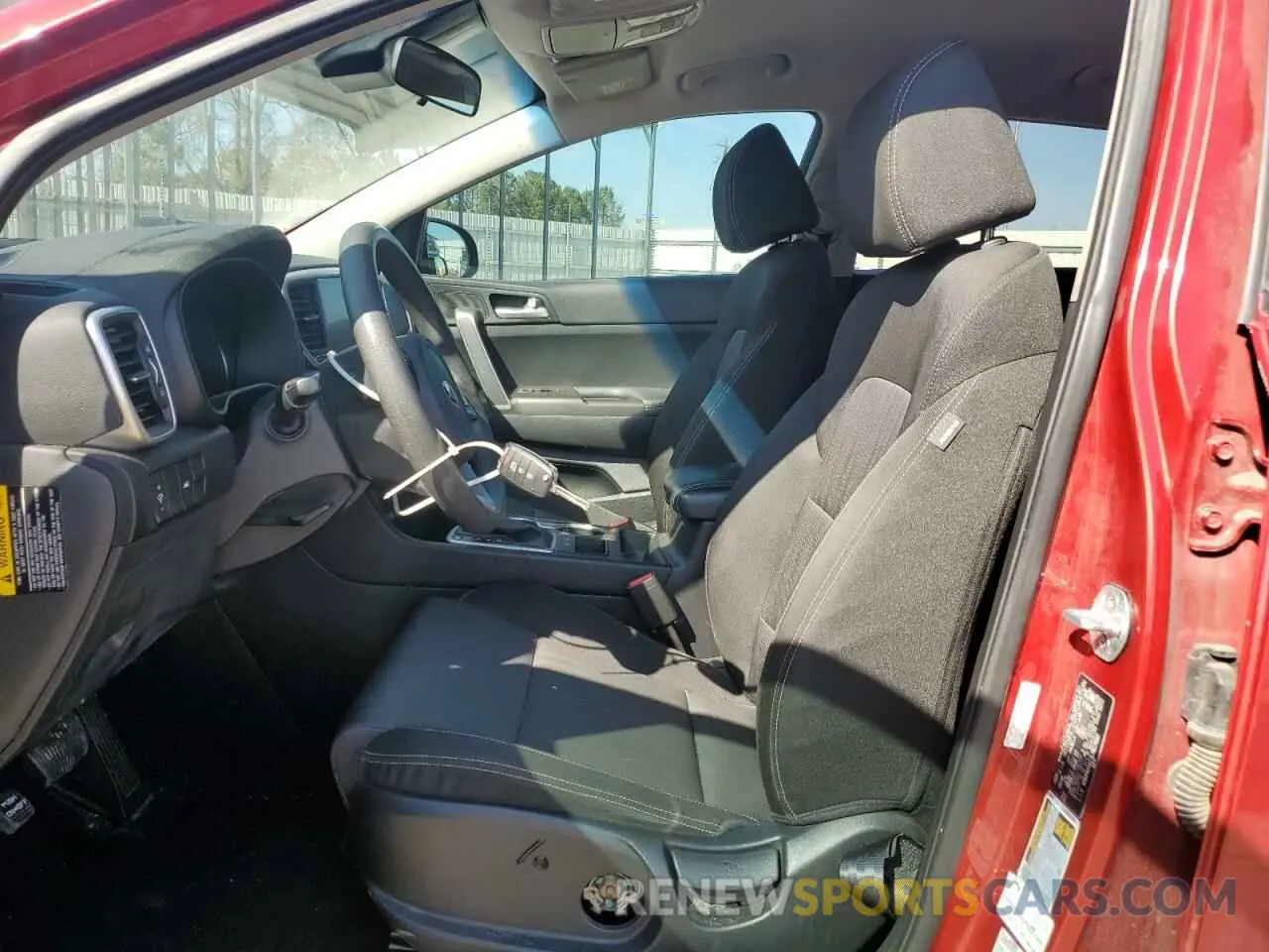 7 Photograph of a damaged car KNDPM3AC1L7817602 KIA SPORTAGE 2020