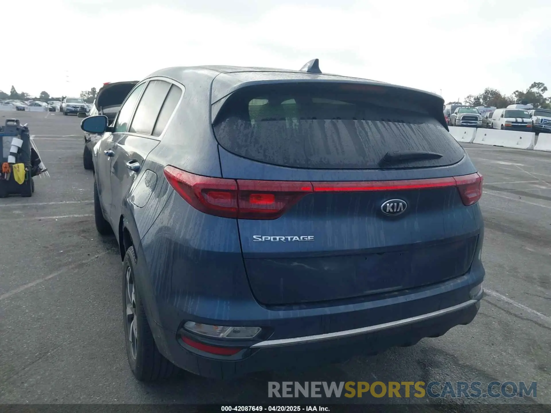 3 Photograph of a damaged car KNDPM3AC1L7833153 KIA SPORTAGE 2020